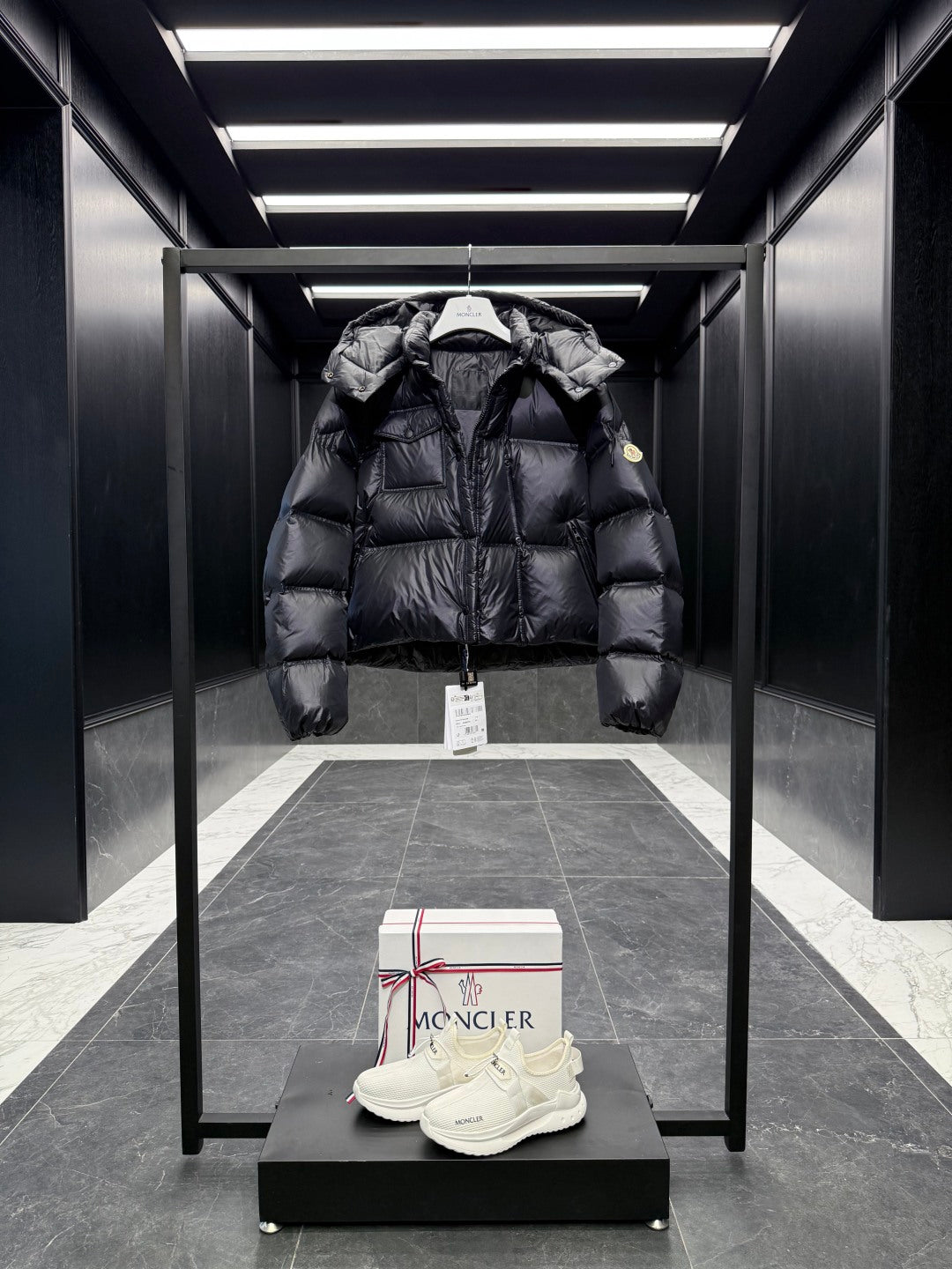 MC 2025 Short Down Jacket Black Polyester
