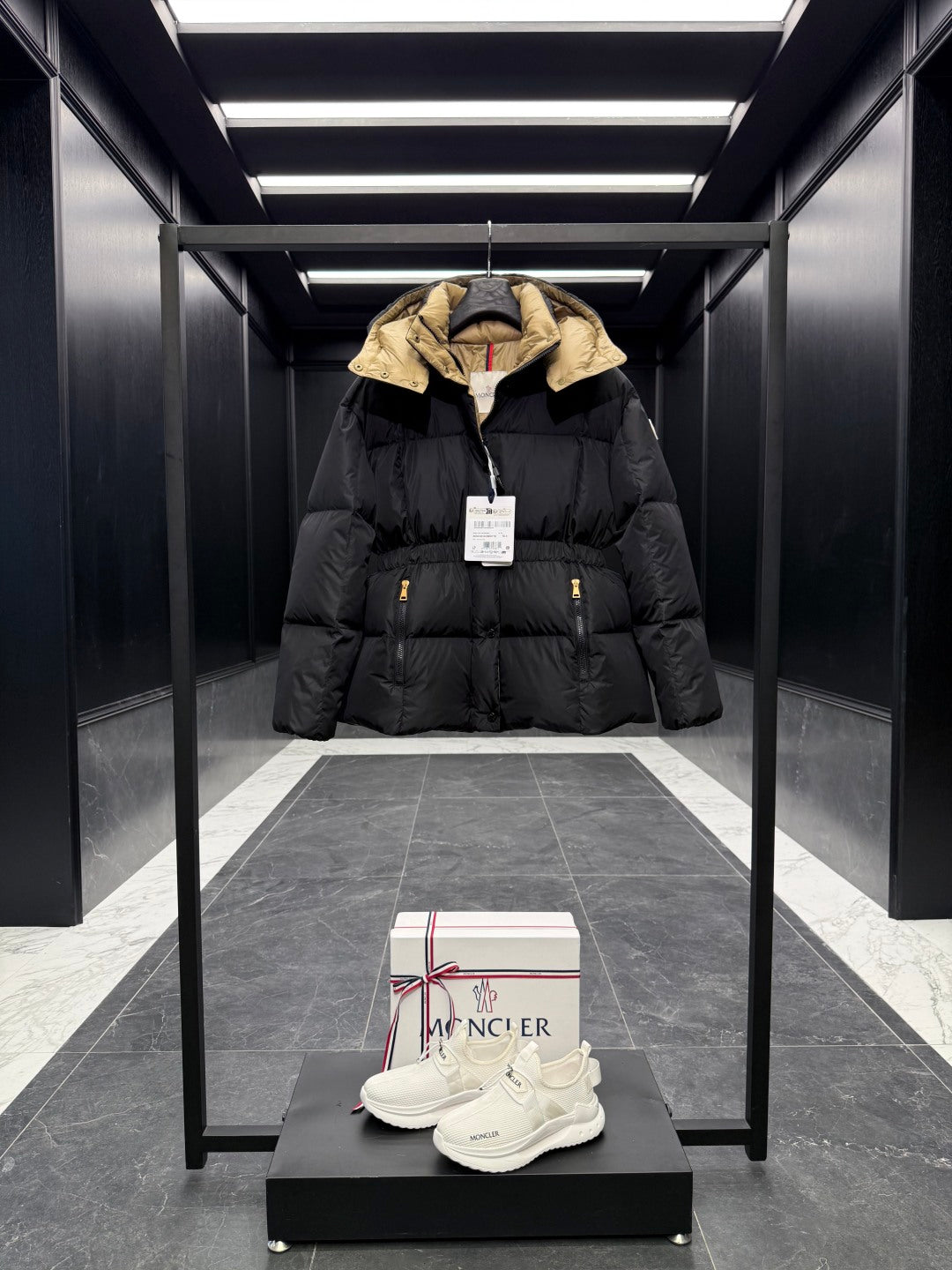 MC 25 Down Jacket Black Polyester 0018