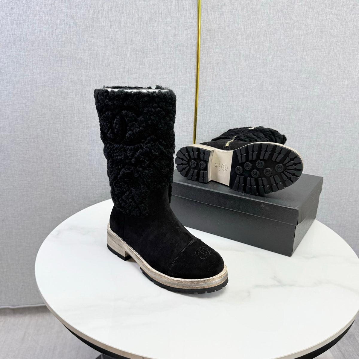 CC 26s Mid Calf Boots Black Suede Quilted Shearling 167738