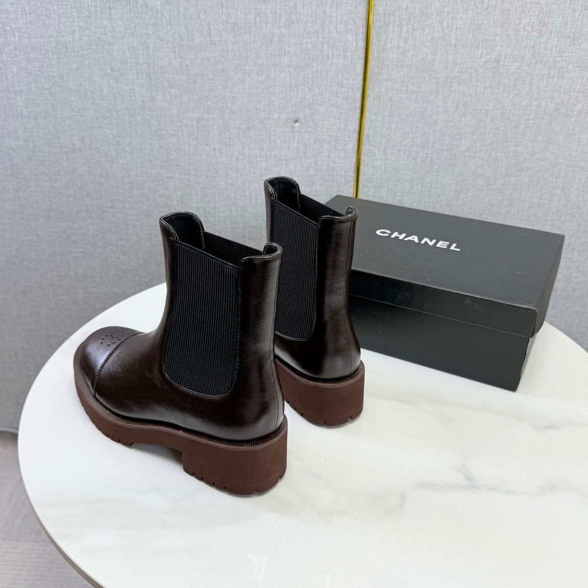 Chanel 26s Chelsea Boots Brown Leather 167782