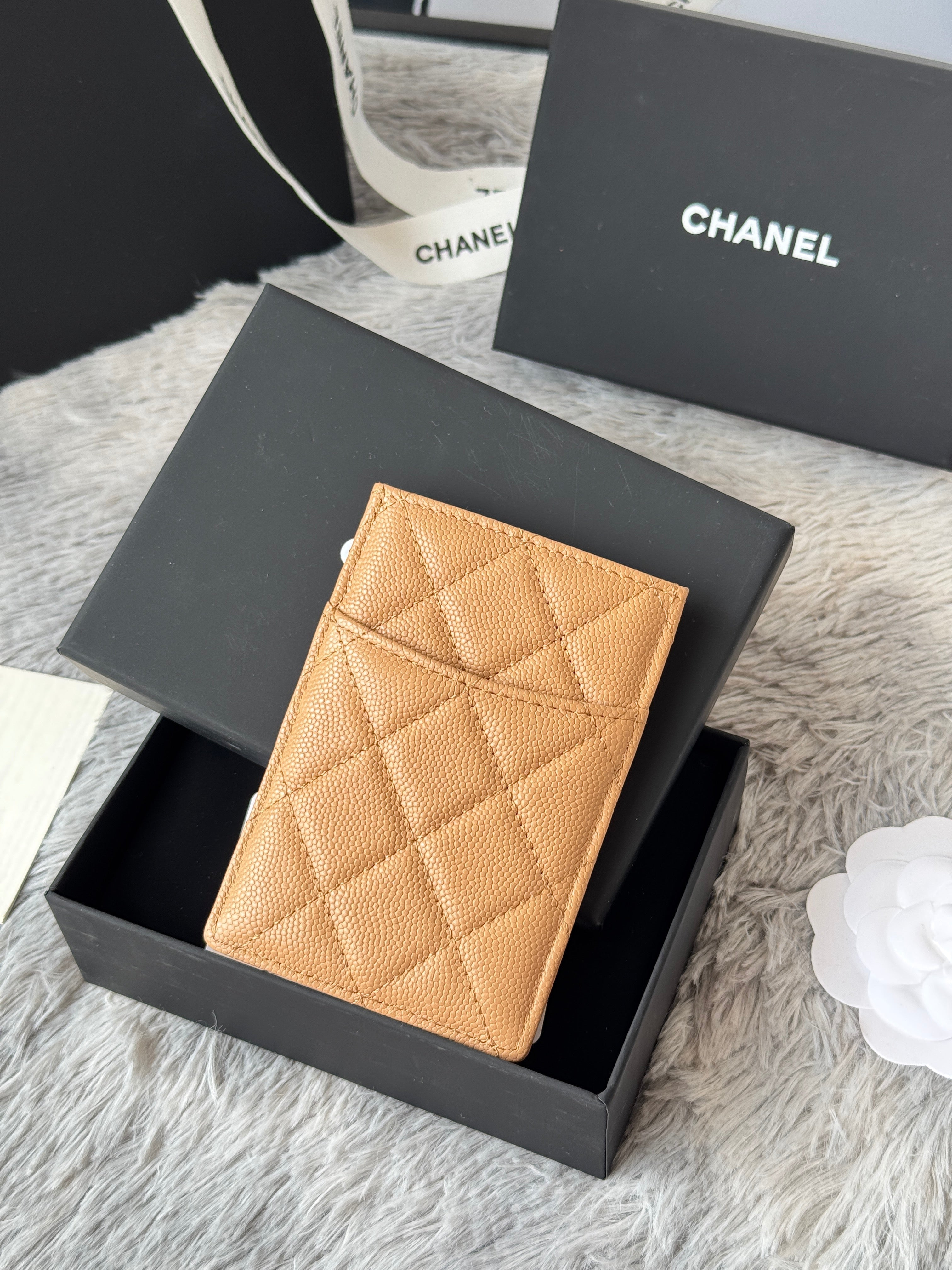 CC Carld Holder Beige Grain Calfskin 242694