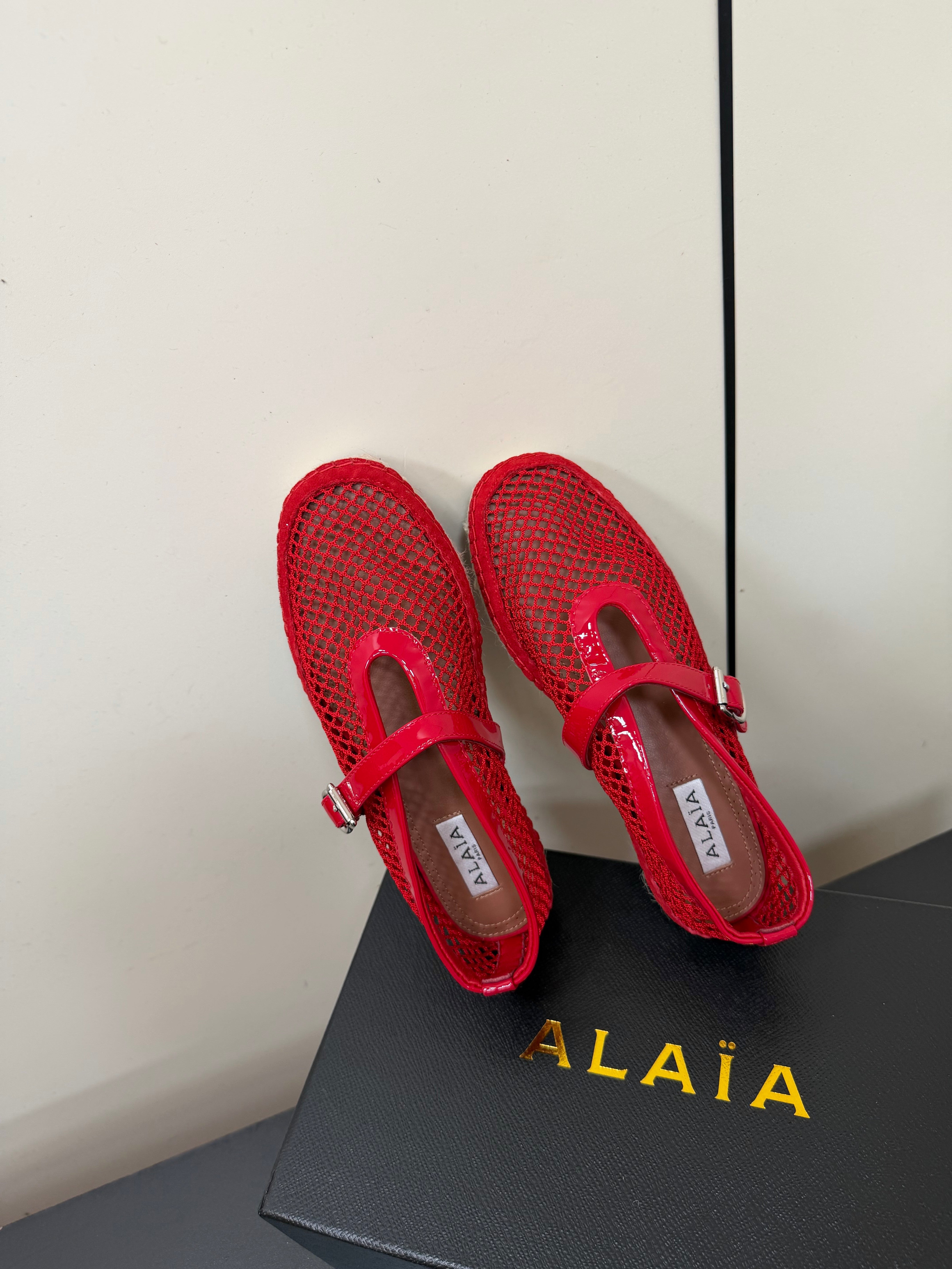 Alaia 26s Espadrilles Red Patent Leather Mesh  984733