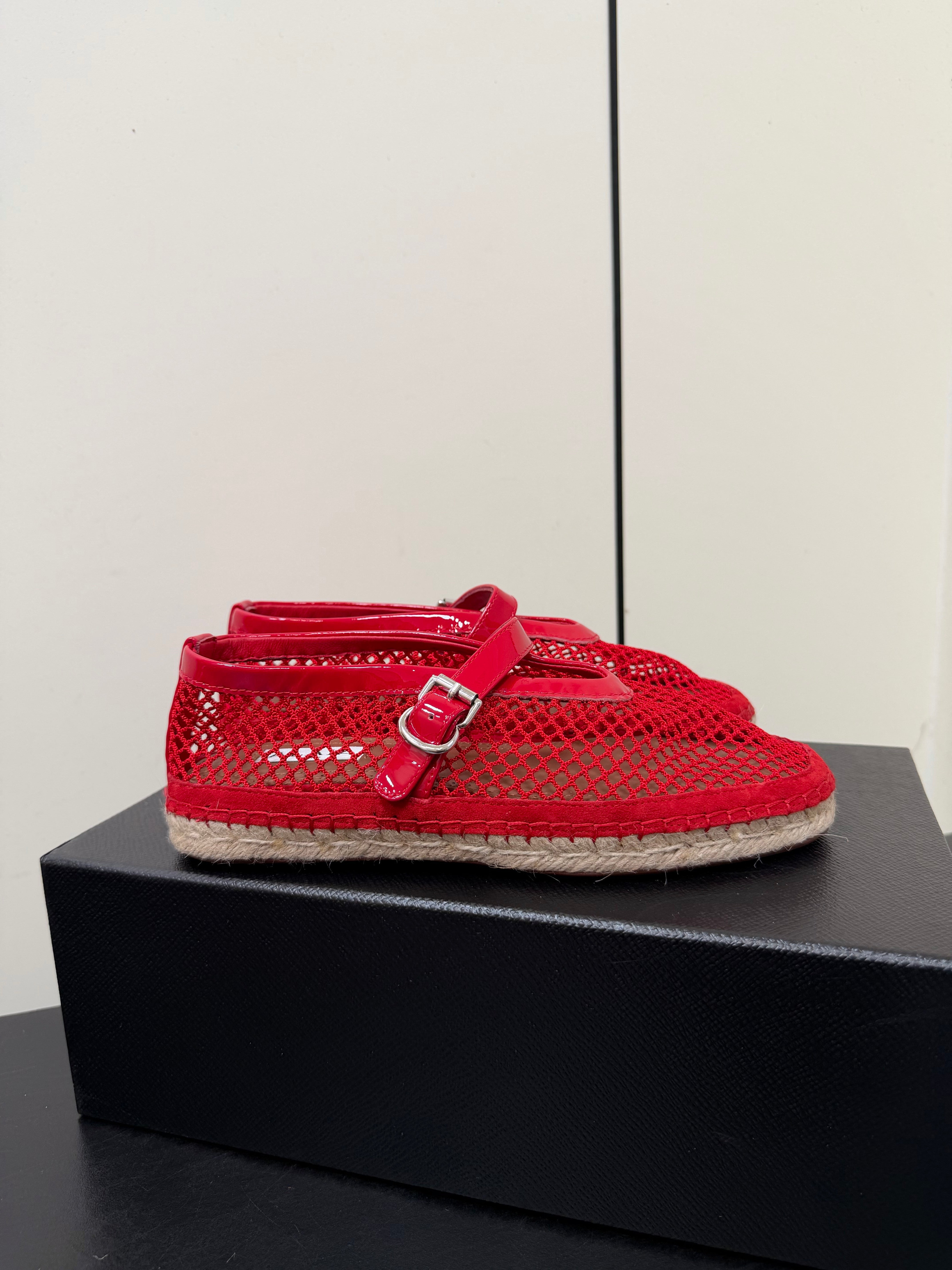 Alaia 26s Espadrilles Red Patent Leather Mesh  984733