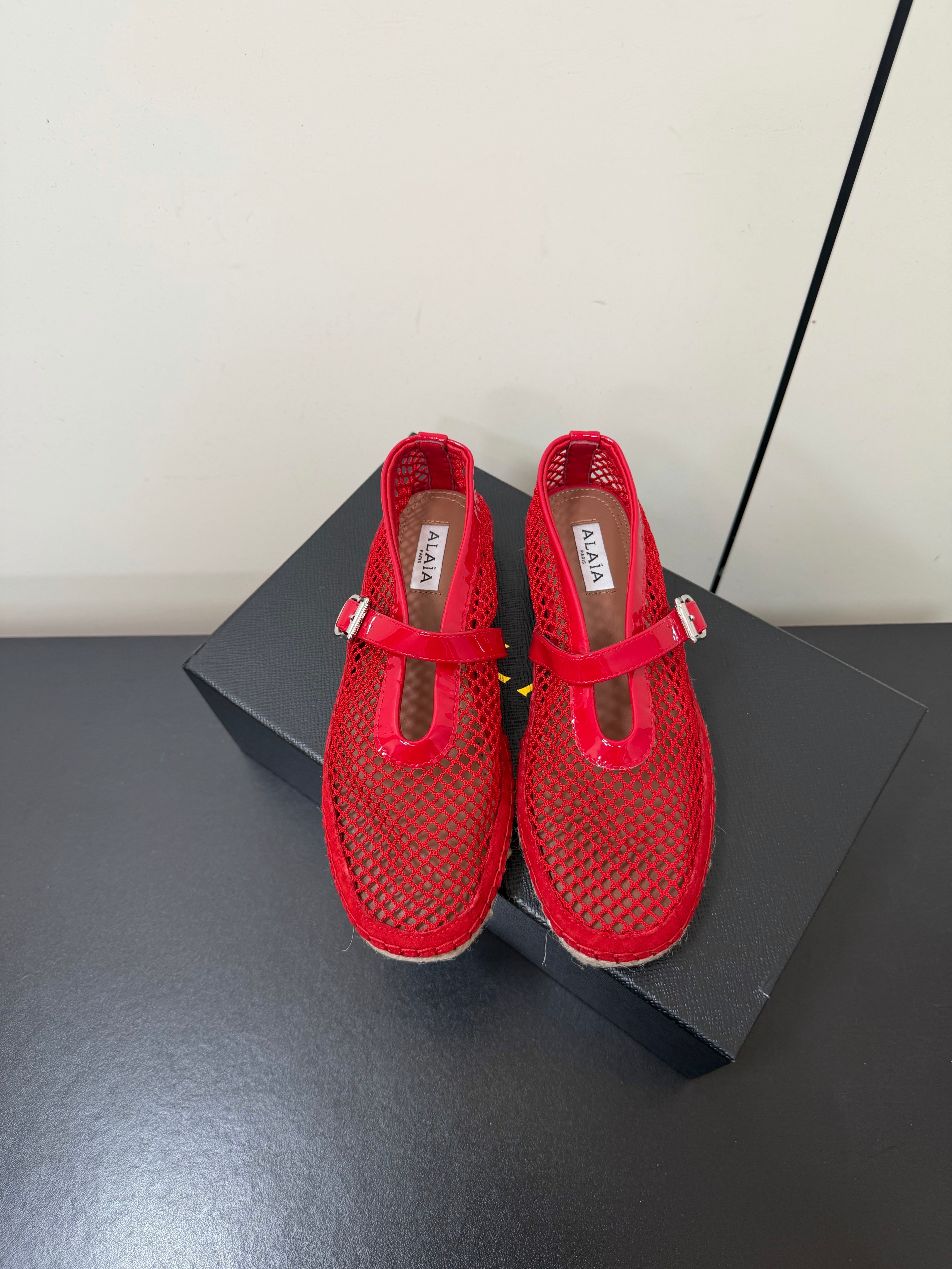 Alaia 26s Espadrilles Red Patent Leather Mesh  984733
