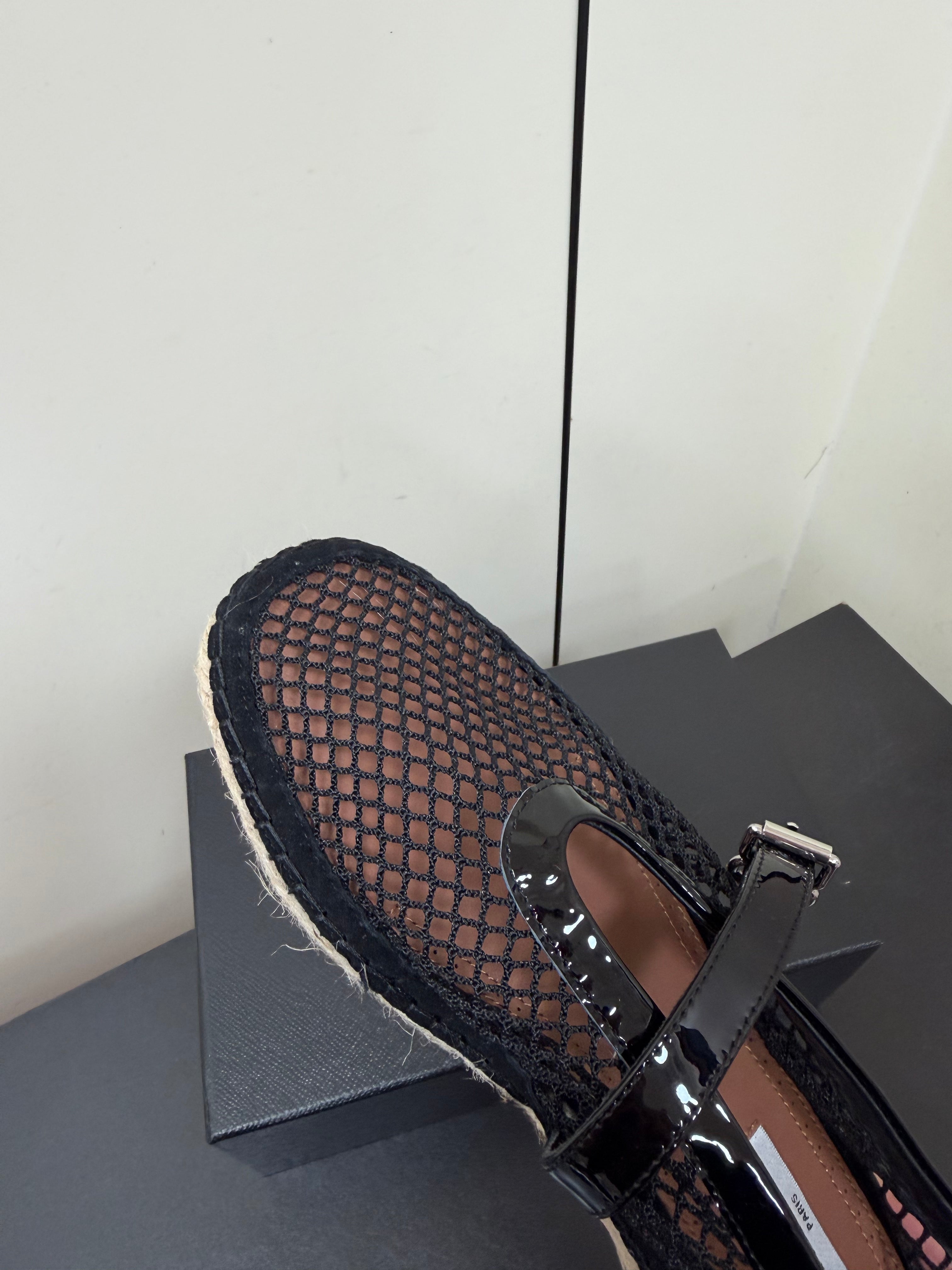 Alaia 26s Espadrilles Black Patent Leather Mesh 984737