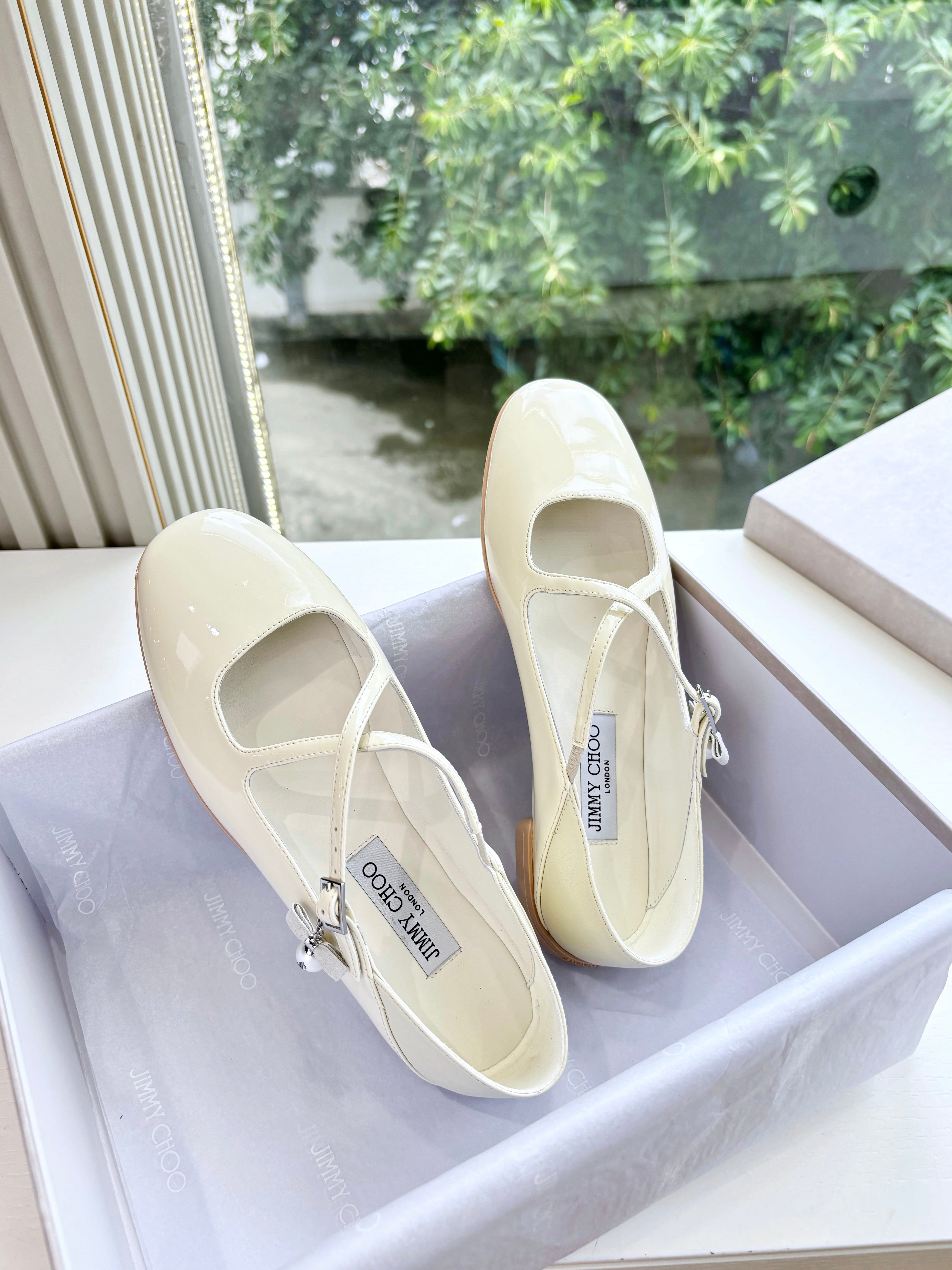 Jimmy Eleri Ballerina Shoes White Patent Leather 430572