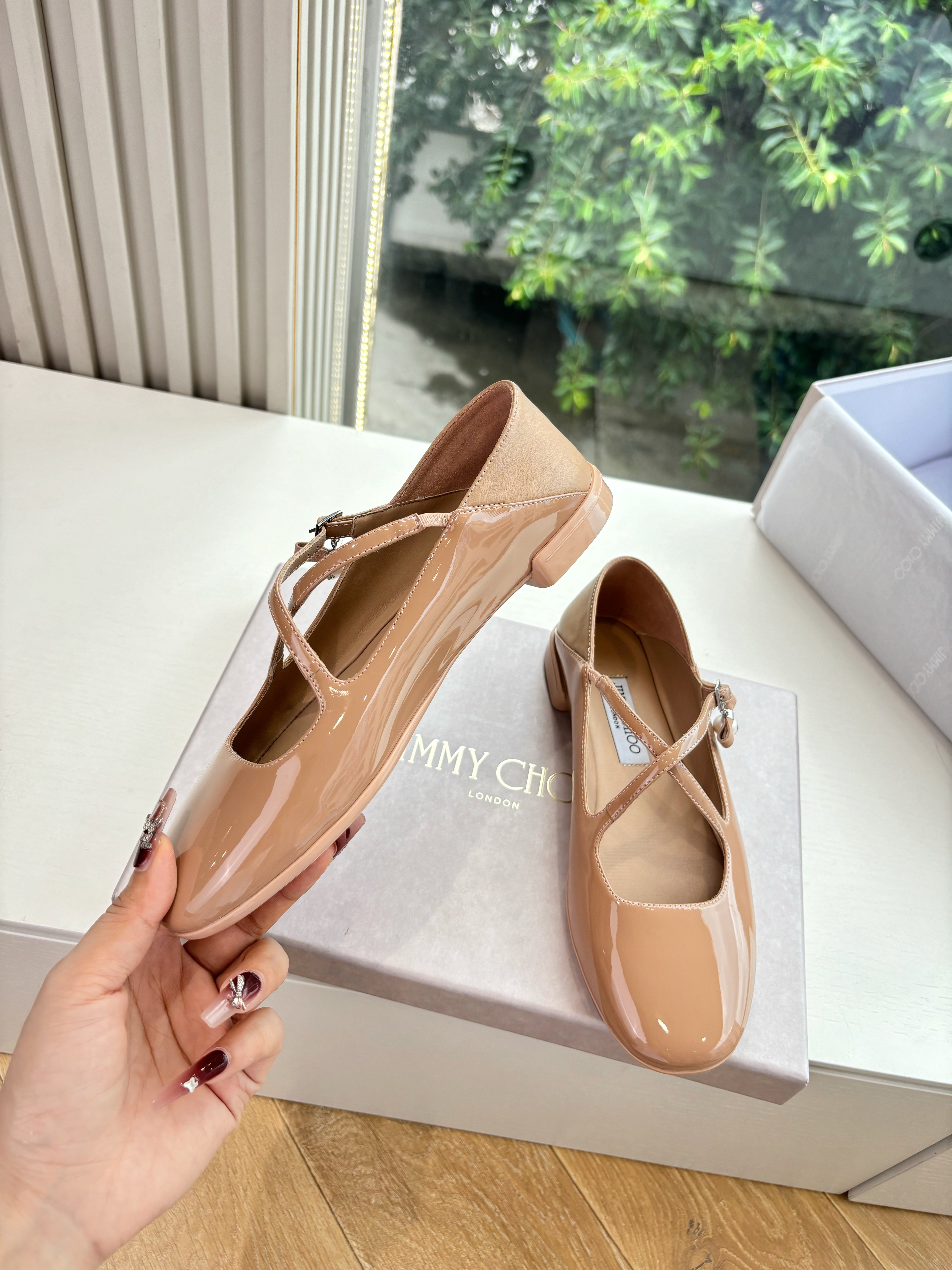 Jimmy Eleri Ballerina Shoes Beige Patent Leather 430573