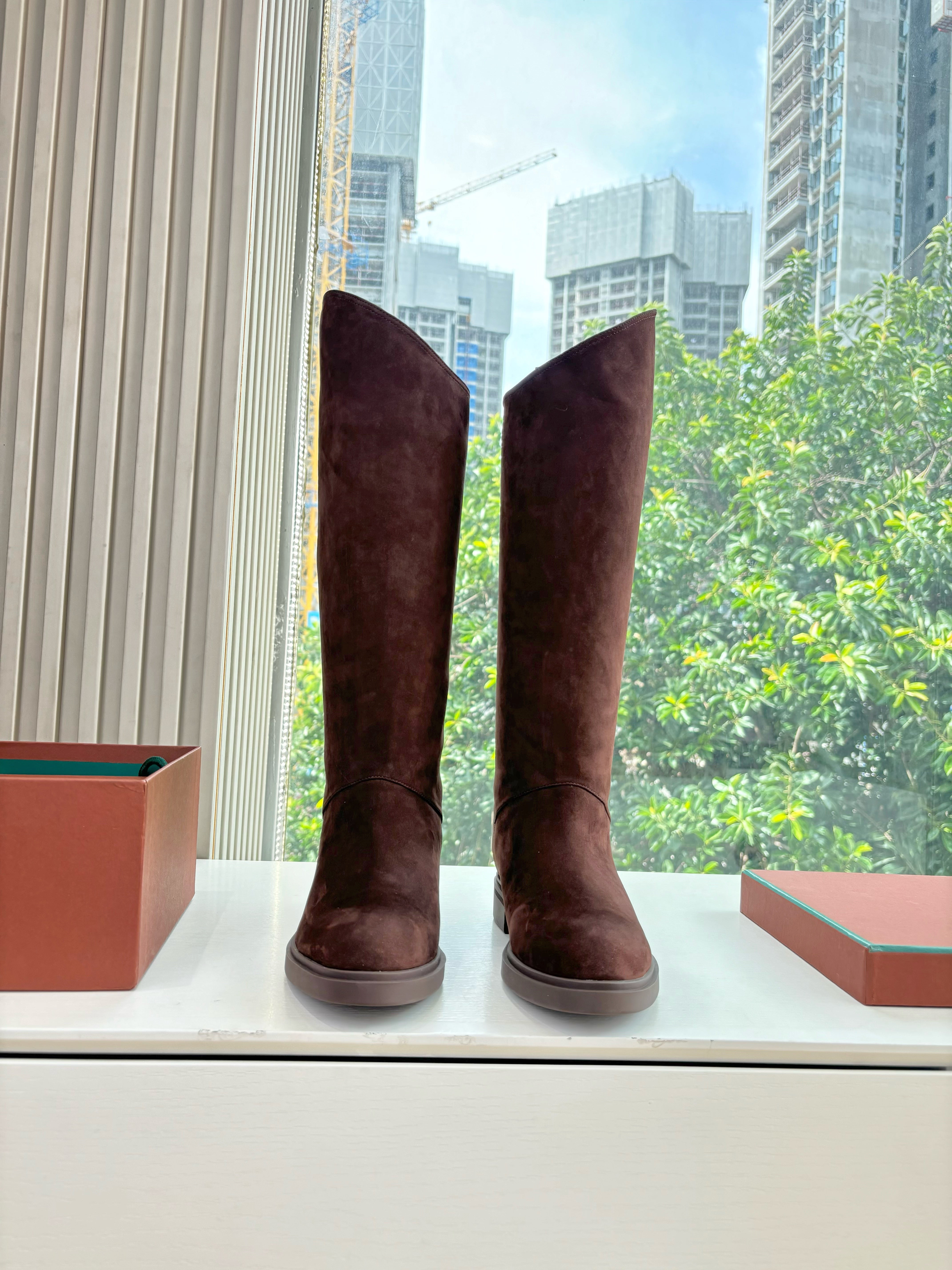 LP Kilda Knee-High Boots Brown Suede 507413