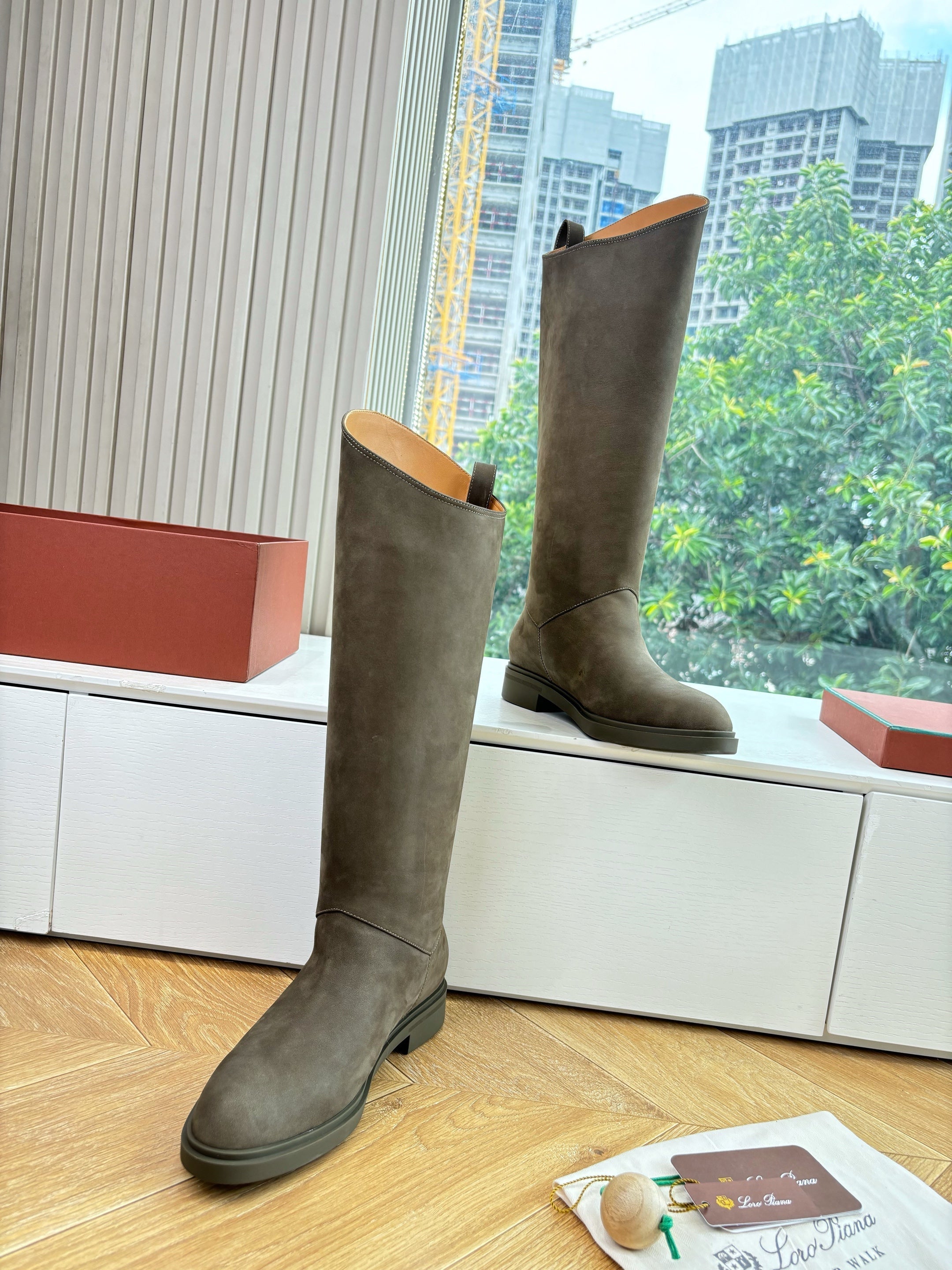 LP Kilda Knee-High Boots Olive Green Suede 507414