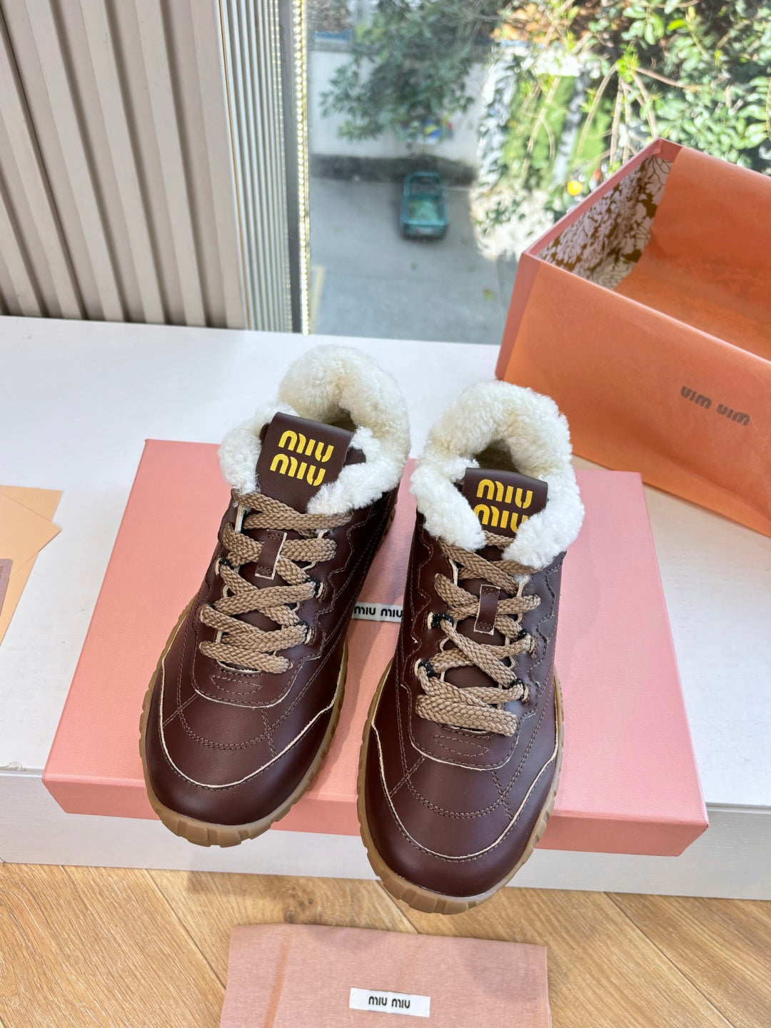 Miu 26s Tyre Sneakers Dark Brown Leather Shearing 994140