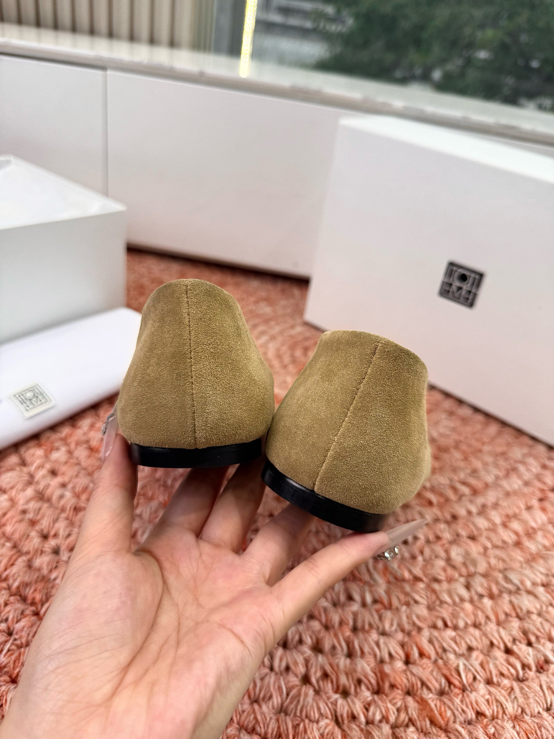 Toteme Ballerinas Khahi Suede 760434