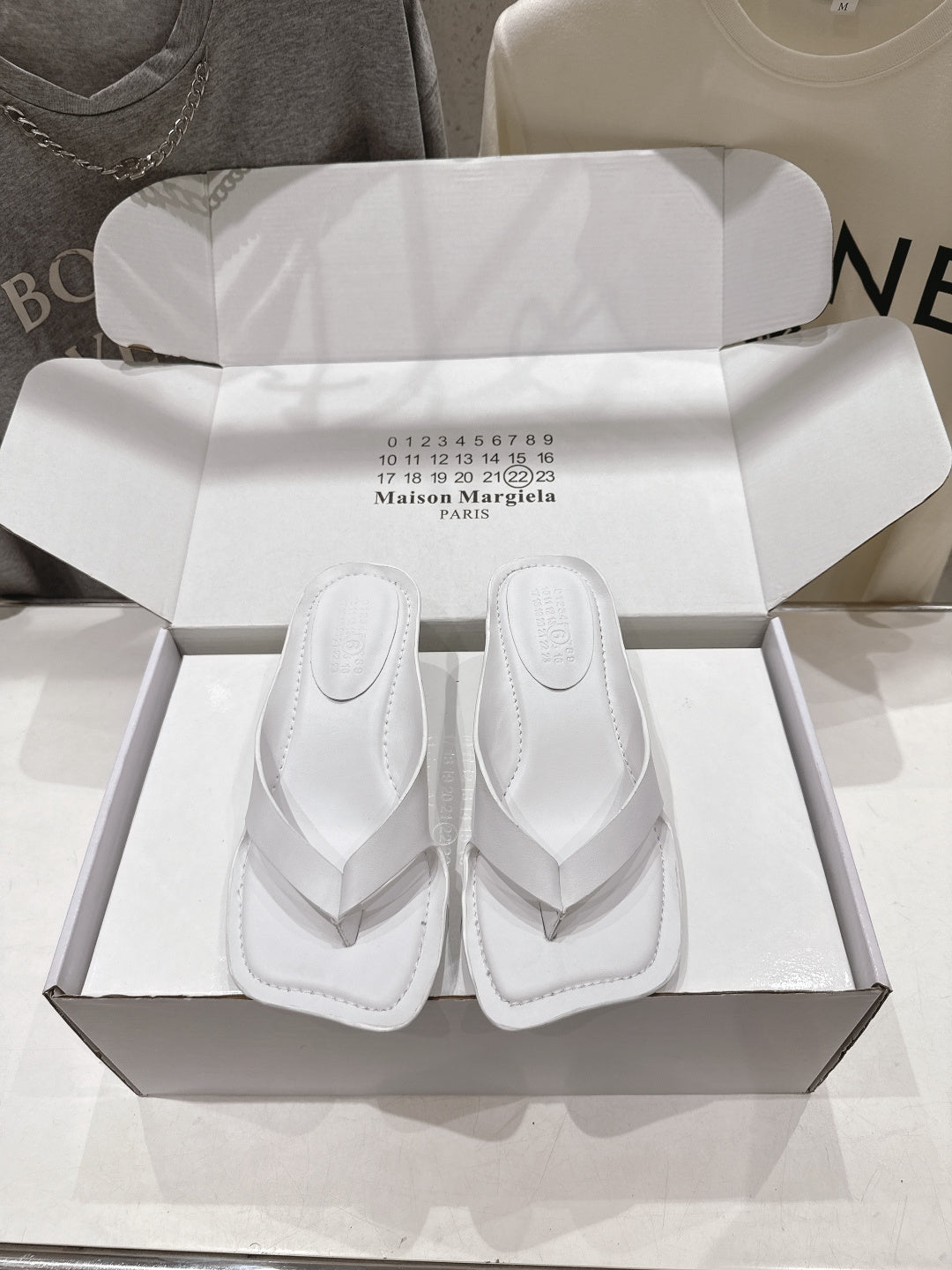 MM6 High-Heeled Flip-Flops White Cowhide 896513