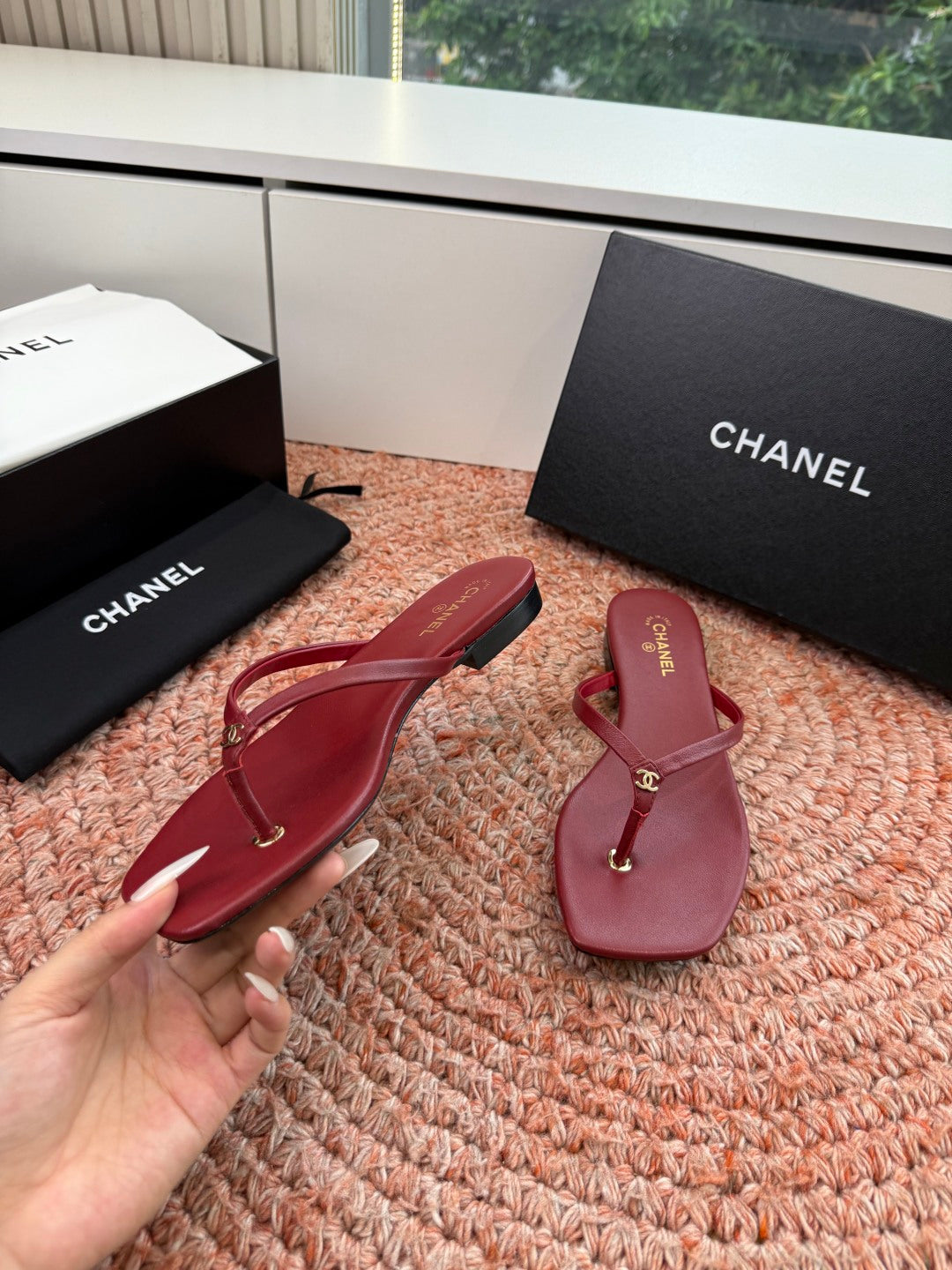 CC 26s Flip-Flops Burgundy Lambskin 934853