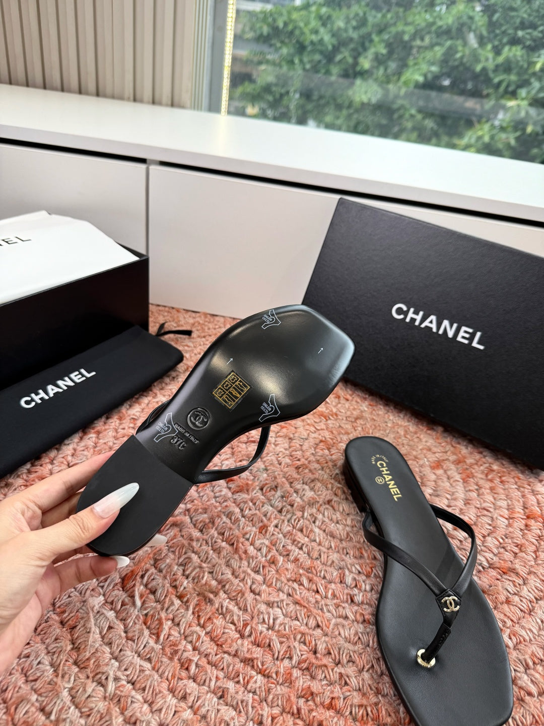 CC 26s Flip-Flops Black Lambskin 934855