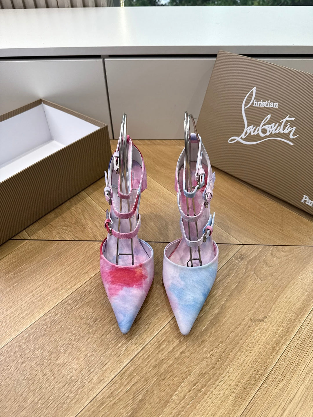 CL 26s Miss Z Pumps Colorful Leather Satin 932666