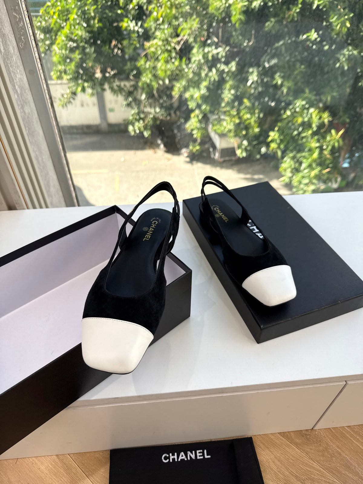 CC 26s Cap Toe Slingback Flats Black Suede 168785