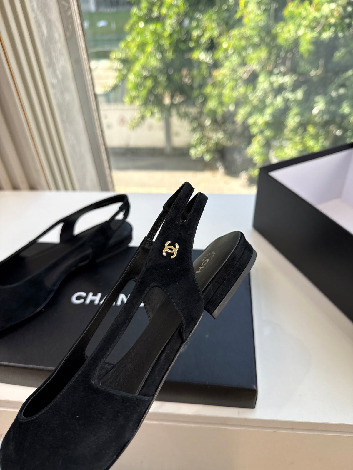CC 26s Cap Toe Slingback Flats Black Suede 168785