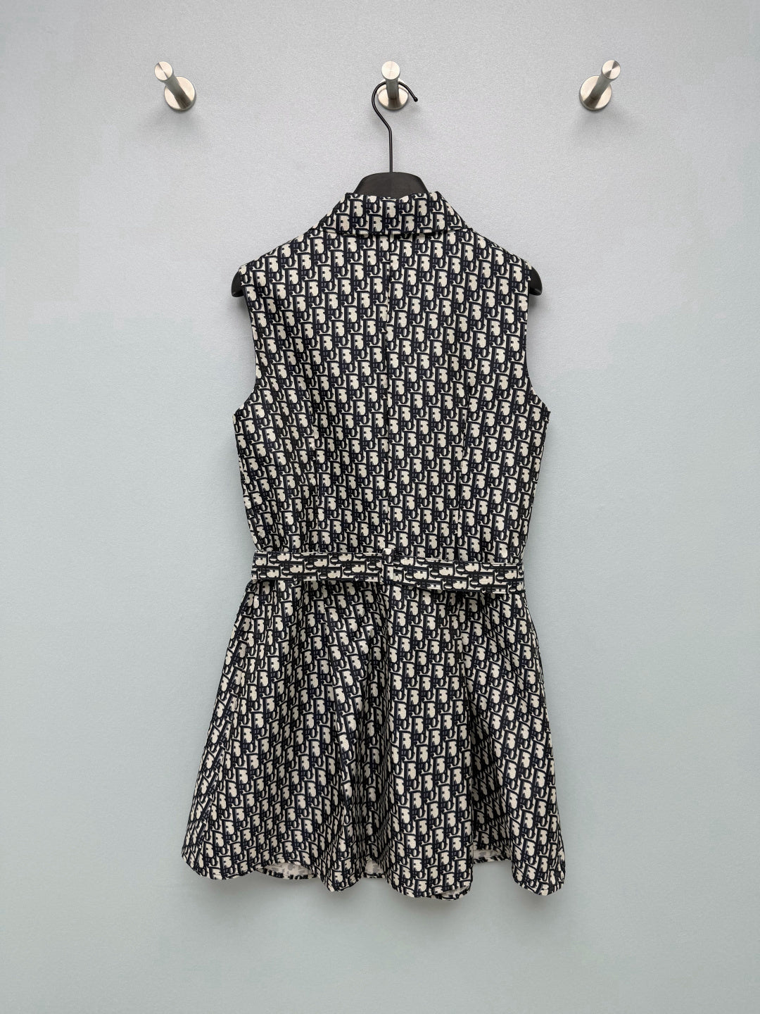 CD Oblique Jacquard Sleeveless Shirt Dress 394357