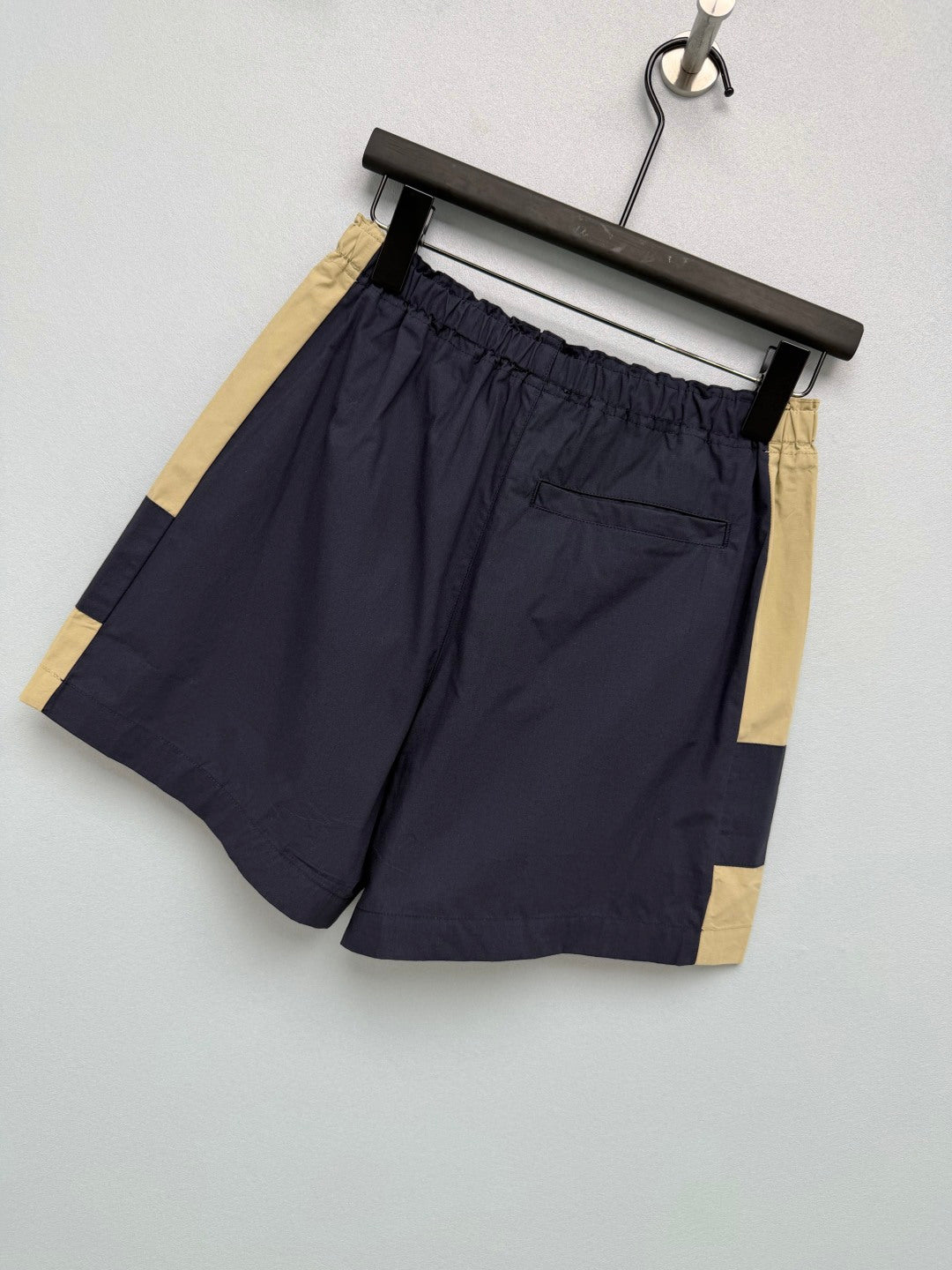 YSL Color-Blocked Elastic Waist Casual Shorts Navy Blue Beige Linen 411617