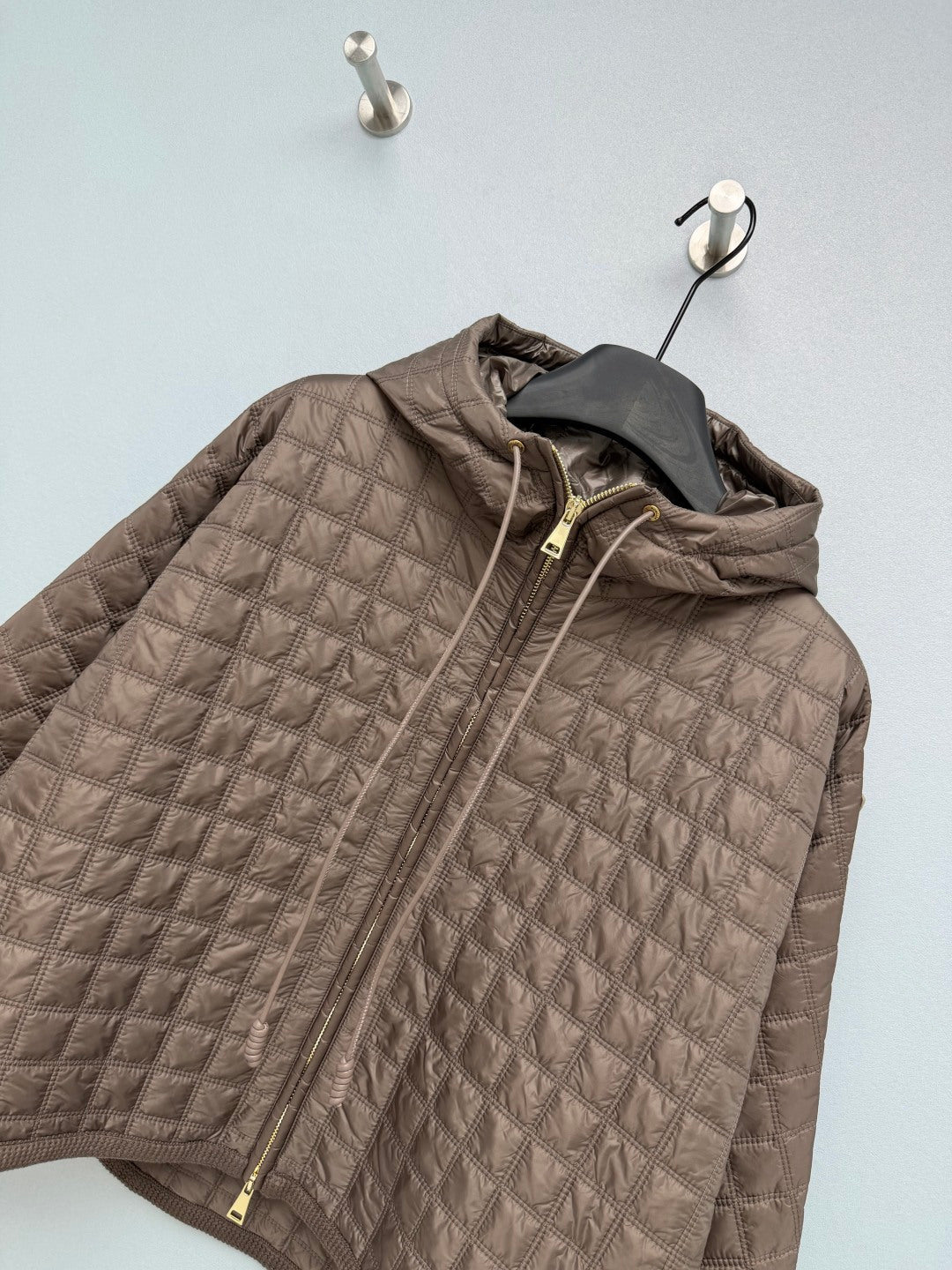 Moncler 26s Padded Coat with Classic Check Quilting Taupe 425138