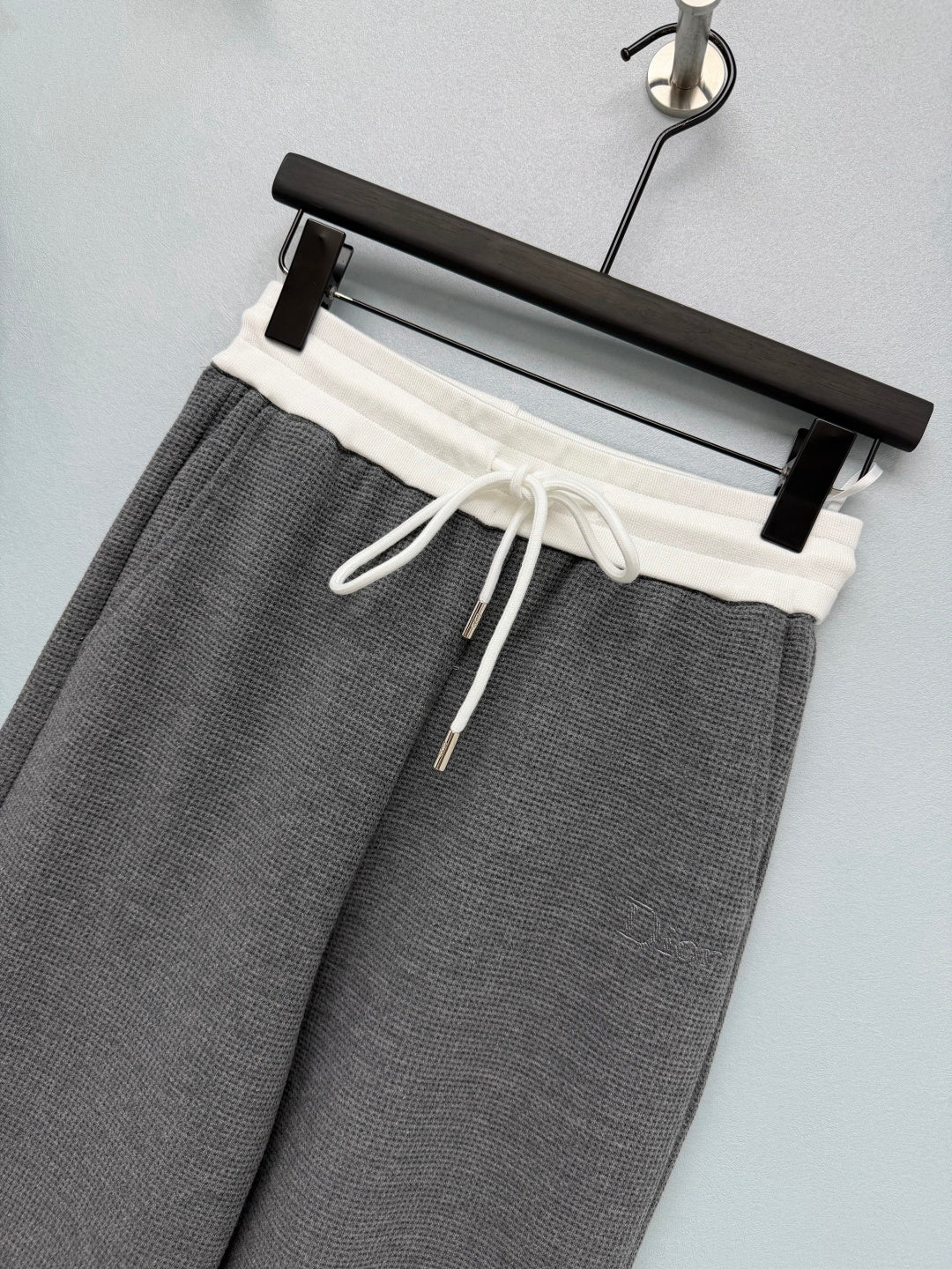 CD 26S Gray Contrast Knit Tracksuit Set 428311