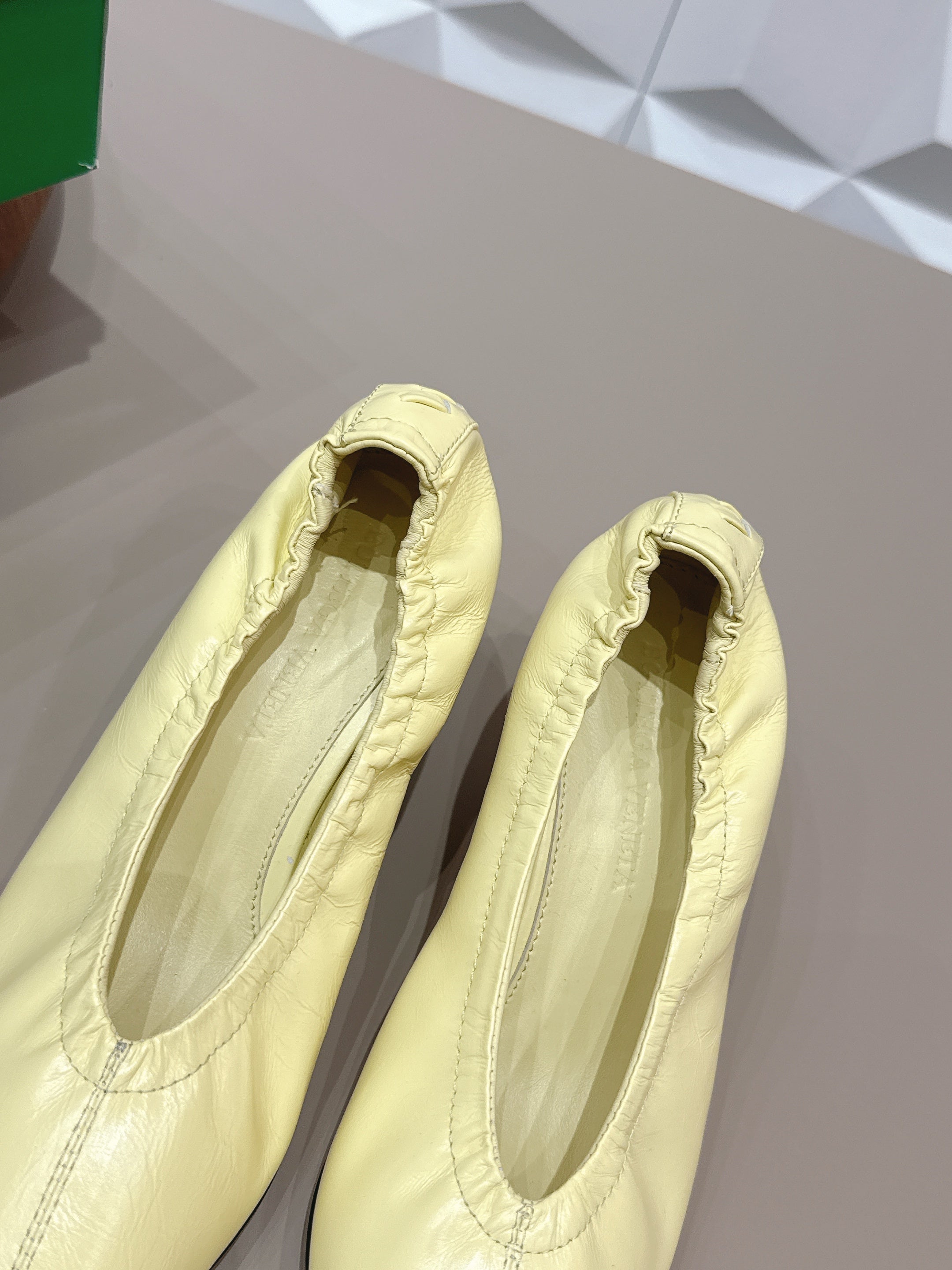 BV Sofia Pump 4cm Lemon Yellow Sheepskin 613301