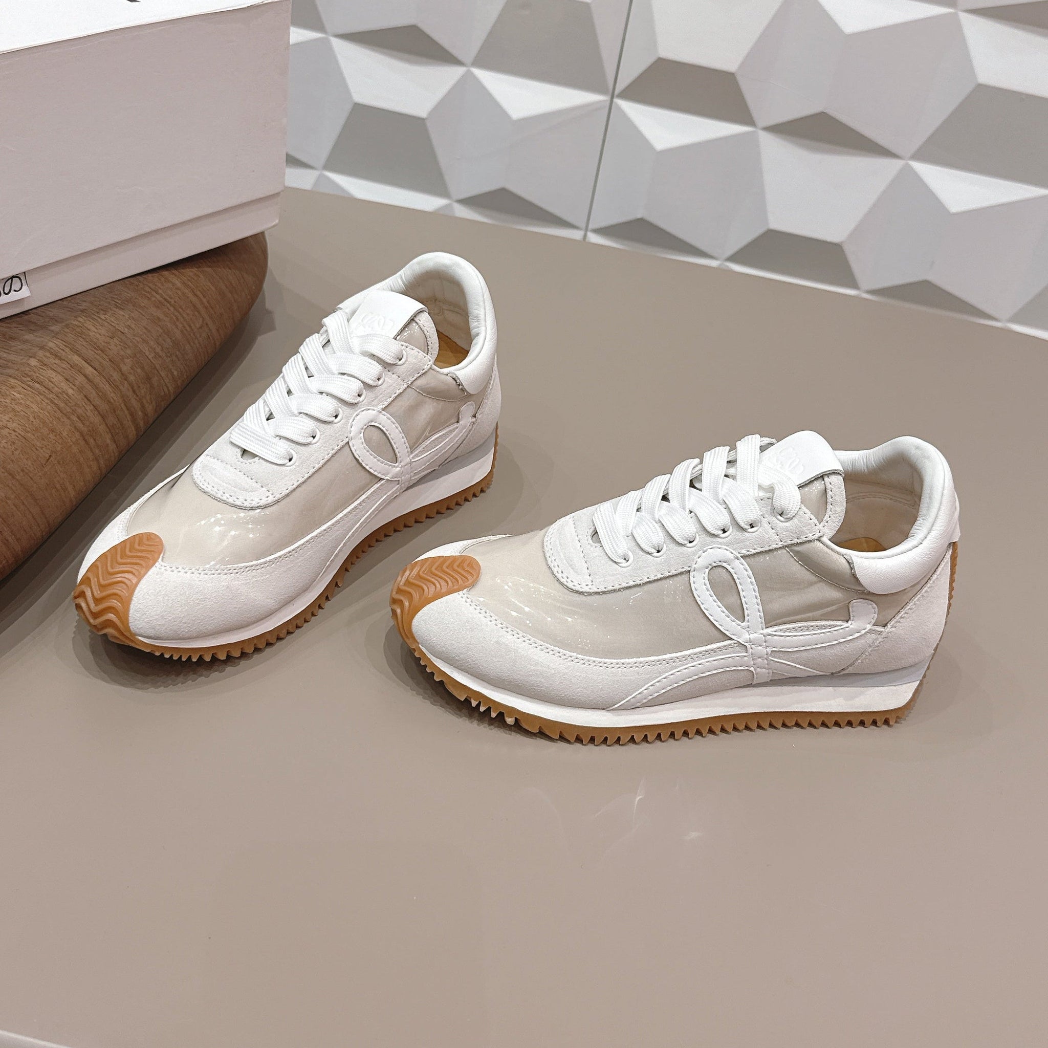 Loewe 26s Flow Runner Sneaker In White Suede And Clear Plastic And Calfskin