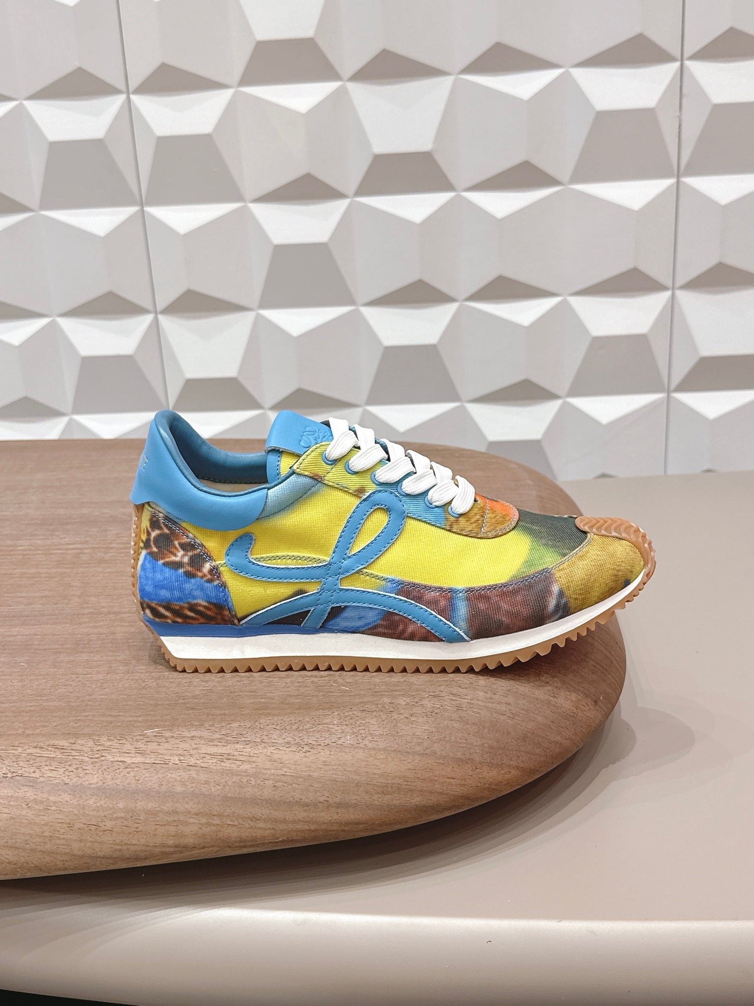 Loewe 26s Flow Runner Sneaker In Multicolor Fabric And Calfskin Style 3