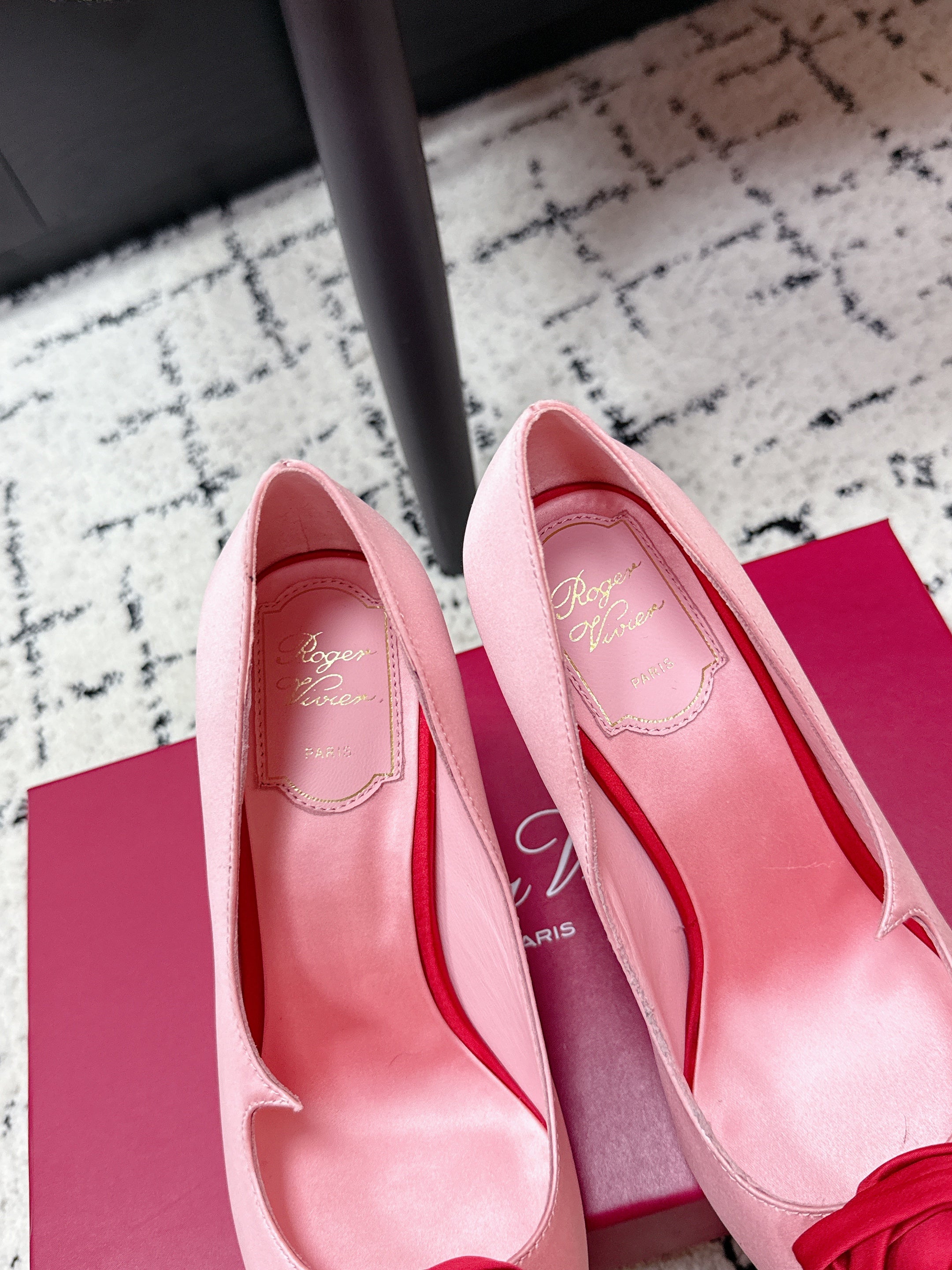 RV Rose Vivier Flower Pumps 10cm Pink Red Satin 617294