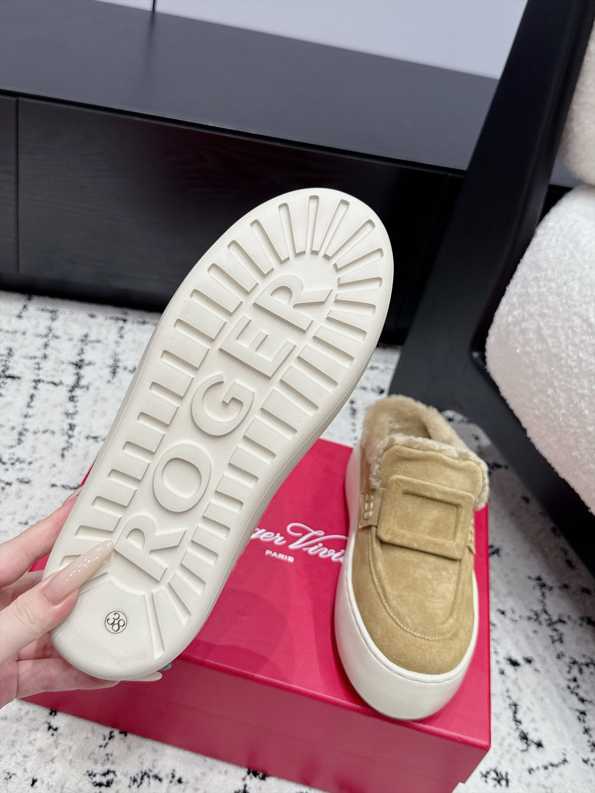 RV 26s Viv' Up Mules 4cm Beige Suede 120988