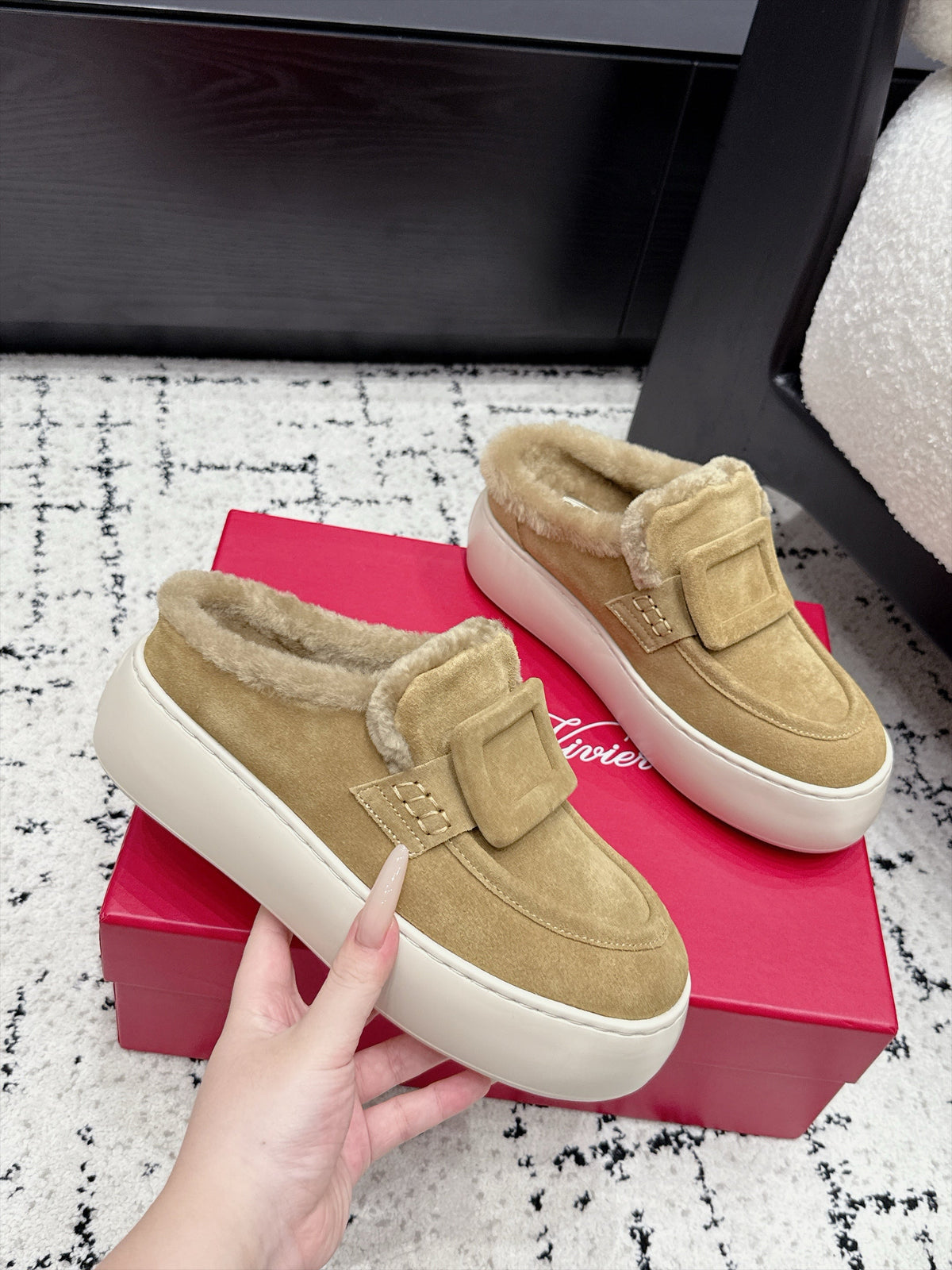 RV 26s Viv' Up Mules 4cm Beige Suede 120988