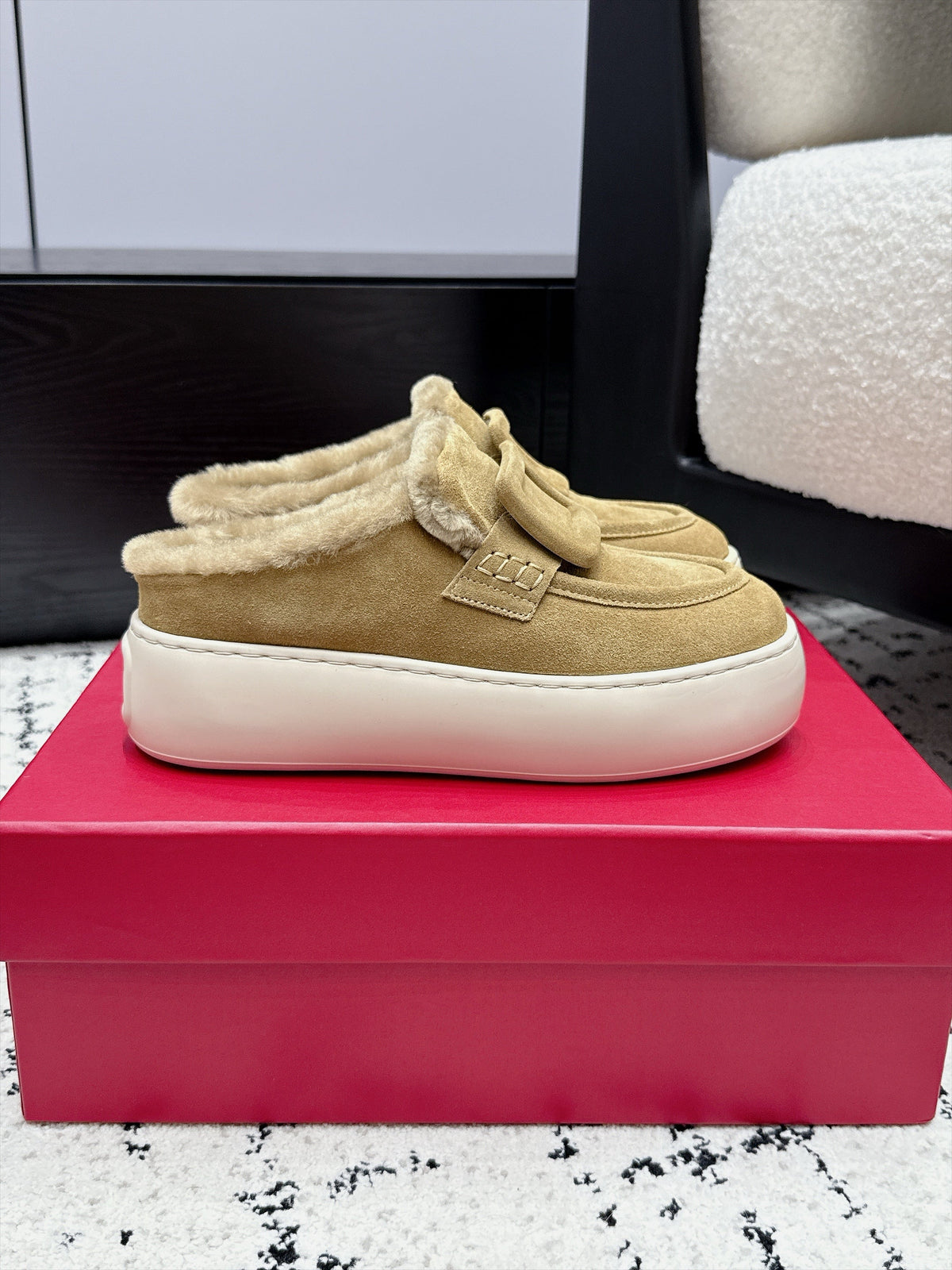 RV 26s Viv' Up Mules 4cm Beige Suede 120988