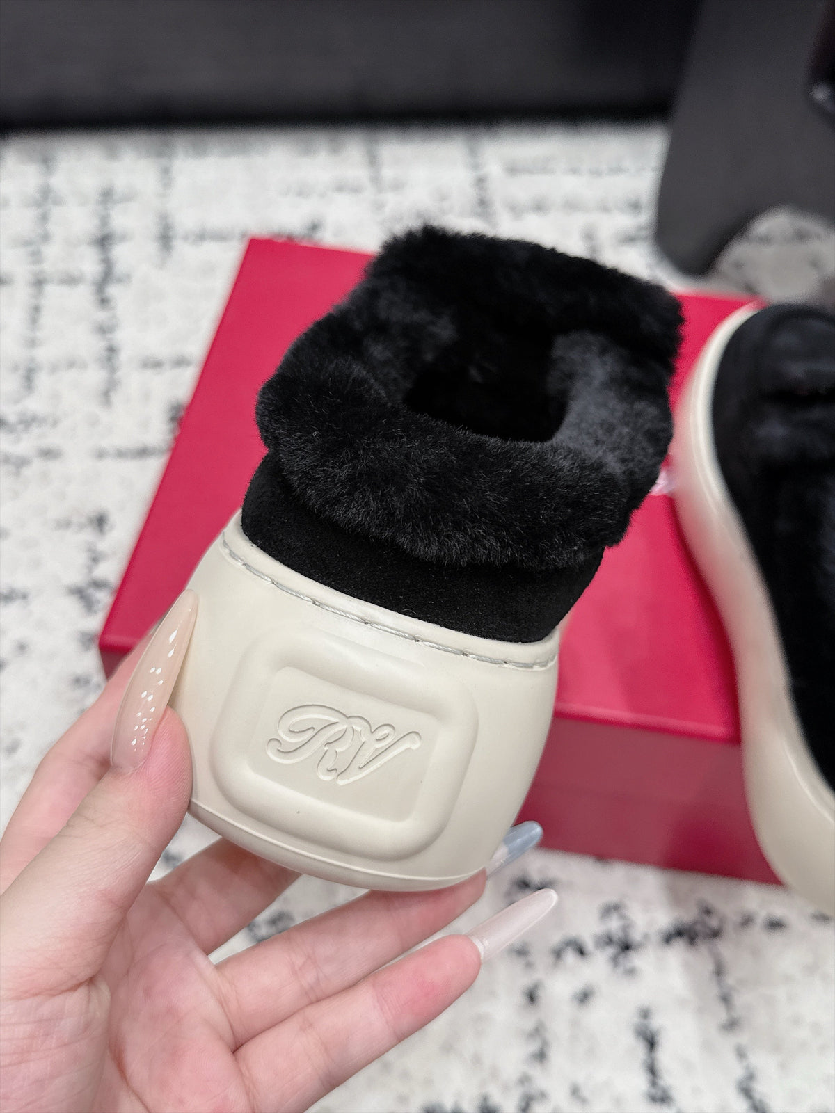 RV 26s Viv' Up Mules 4cm Black Suede 120989