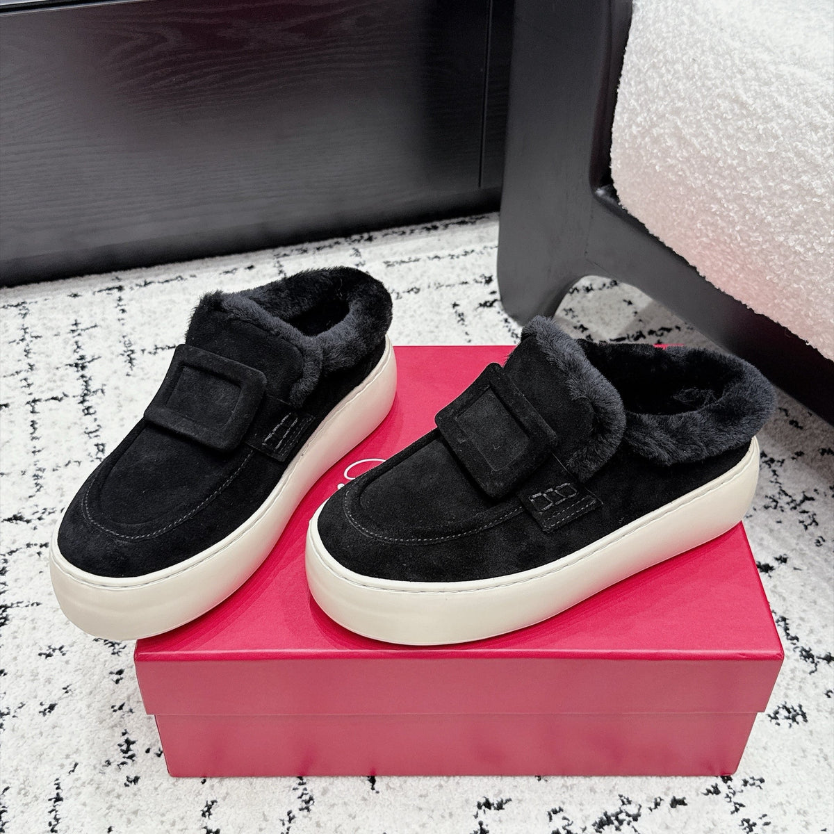 RV 26s Viv' Up Mules 4cm Black Suede 120989
