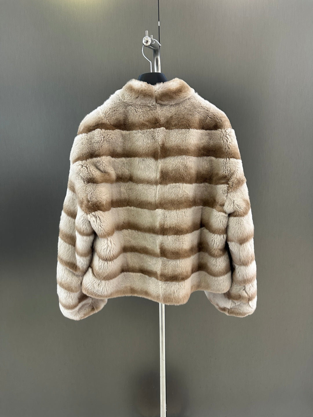 CD FW Coats Imported Milk Tea Rabbit Fur 343363