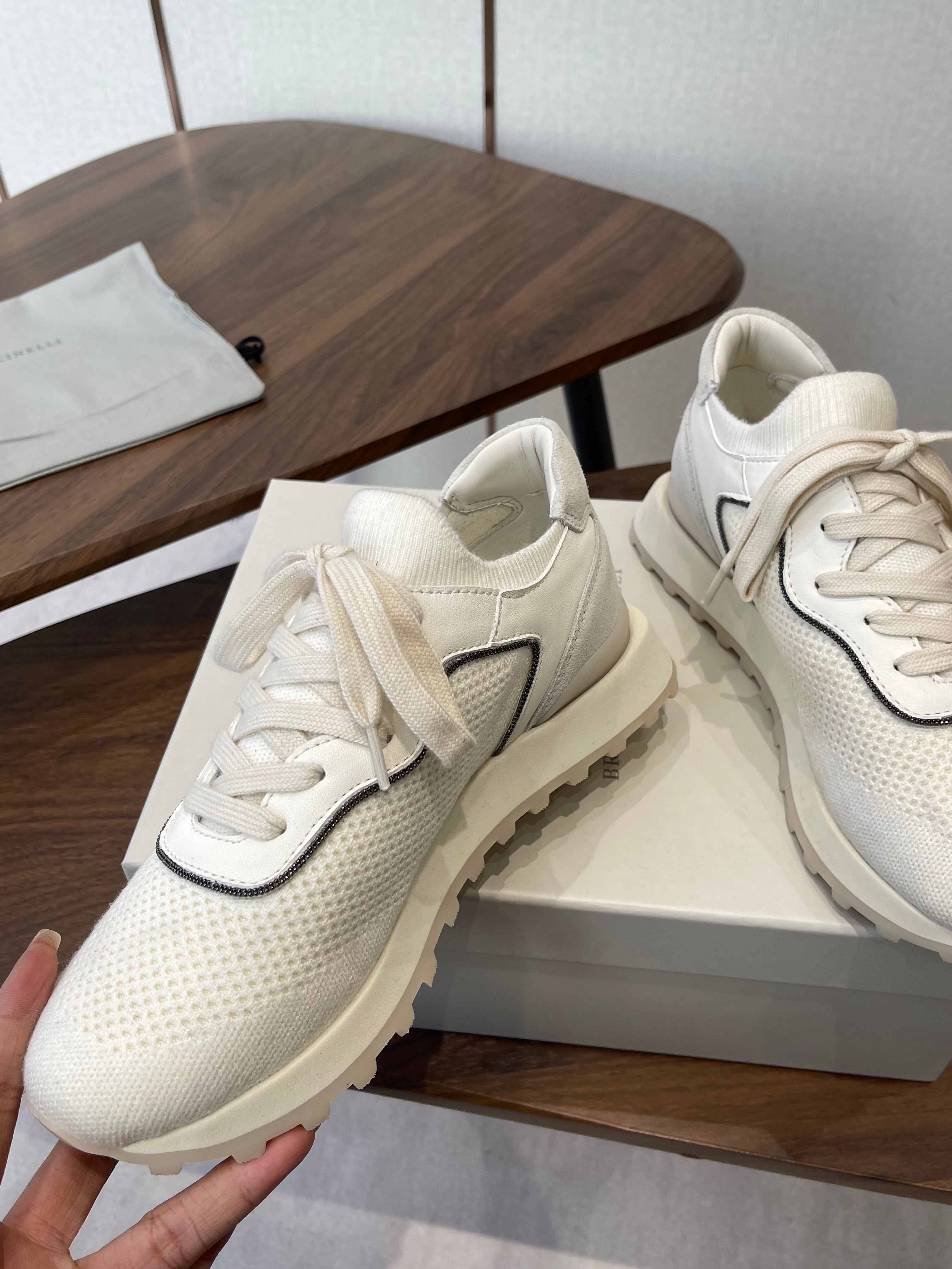 Brunello Runners With Shiny Eyelets White Suede Cotton 624468
