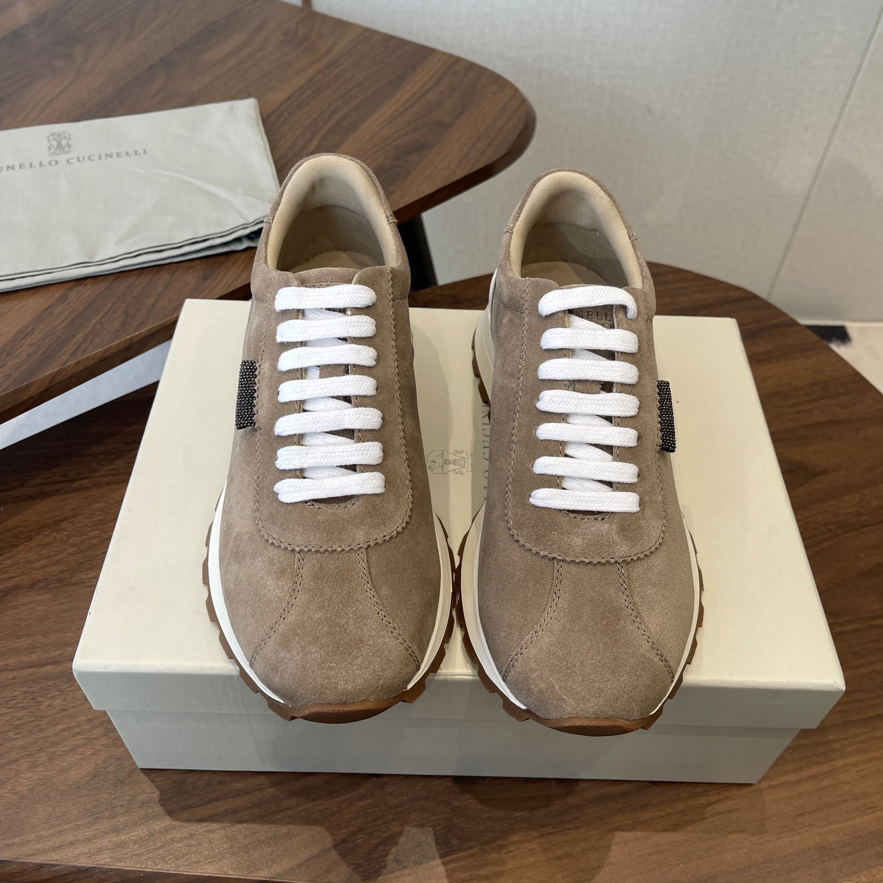 Brunello Runners With Shiny Tab Taupe Suede 624492