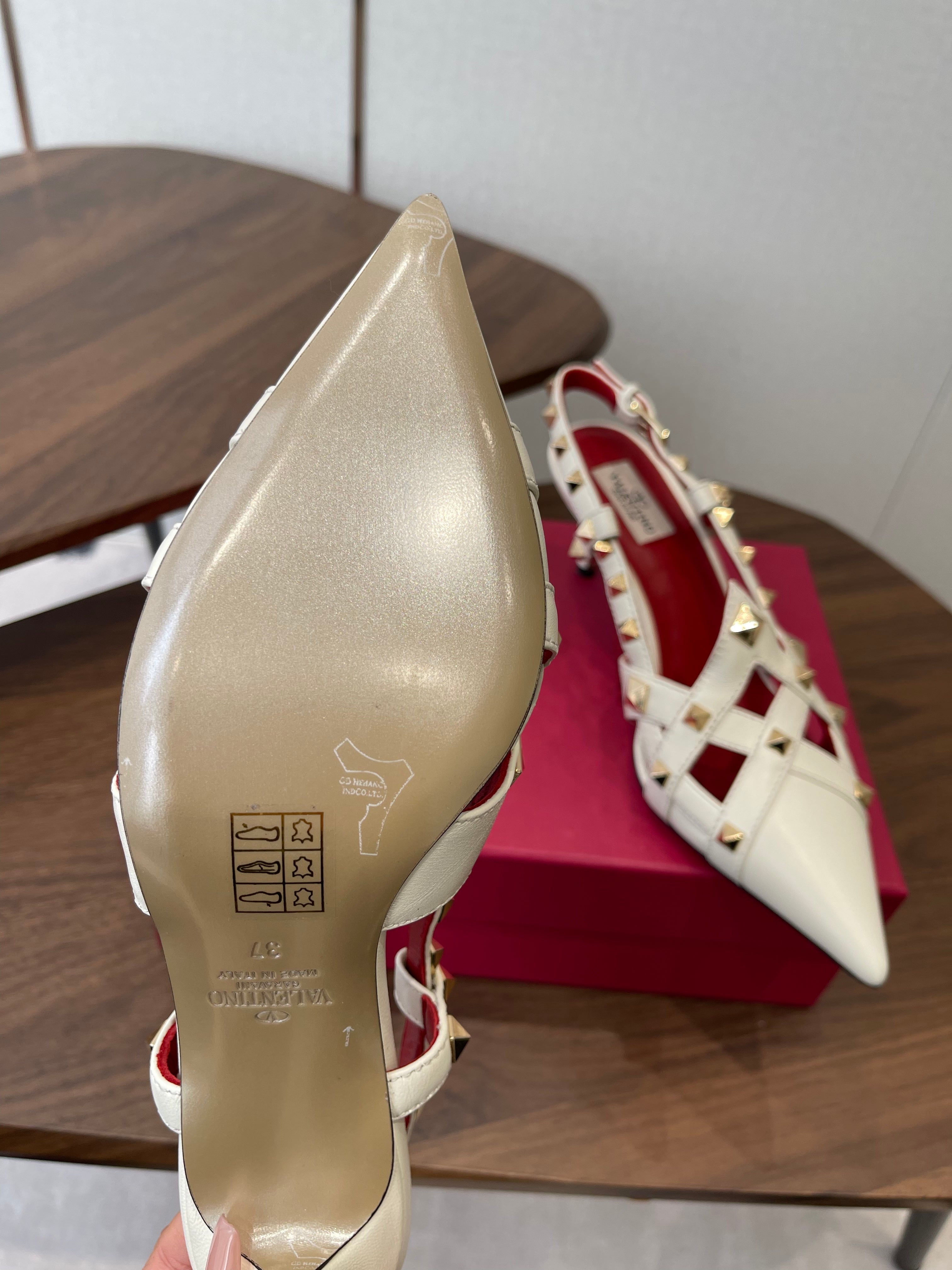 VT Studdy Pumps 65mm White Red Leather 624353