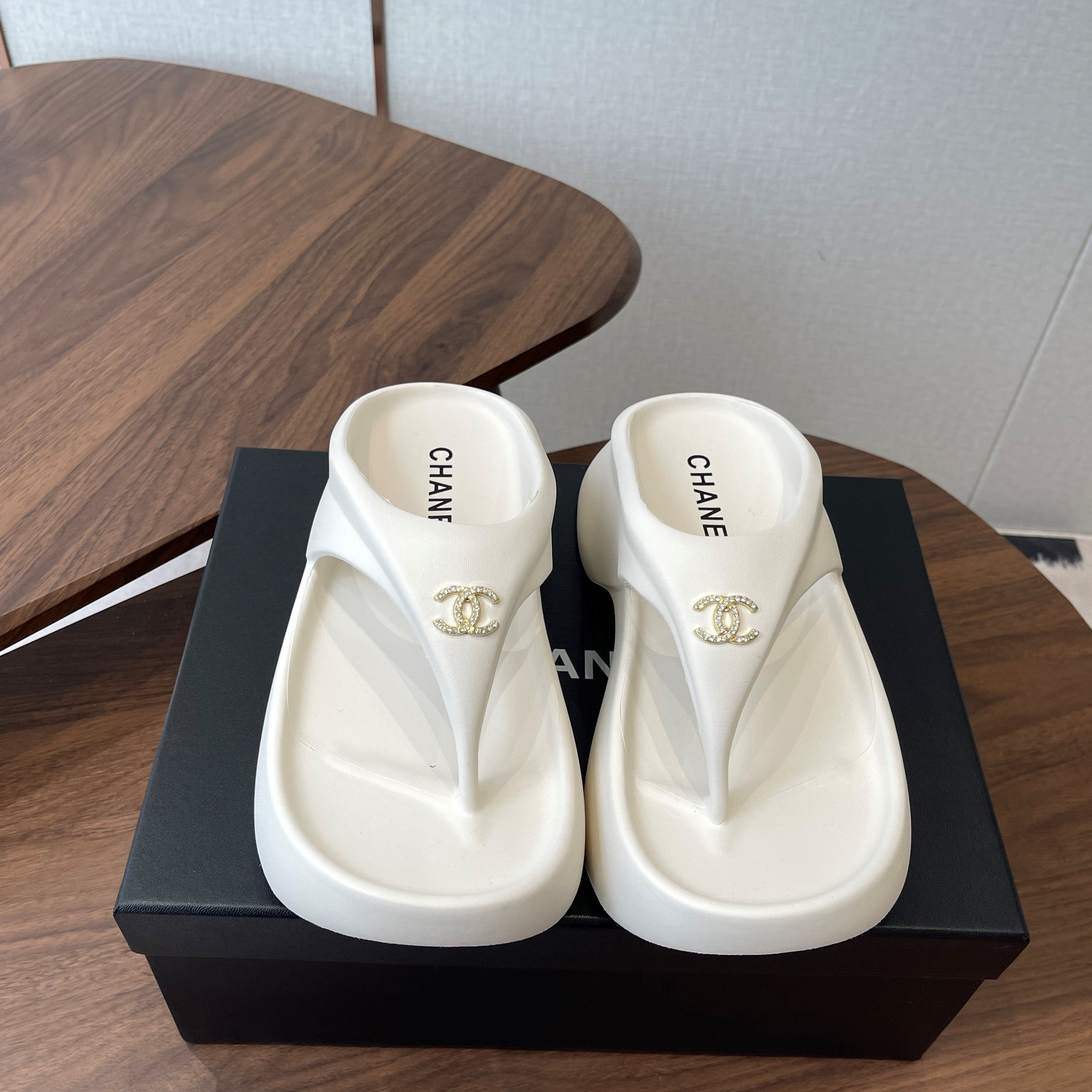 CC 26s Platform Flip-Flops White Rubber 727519