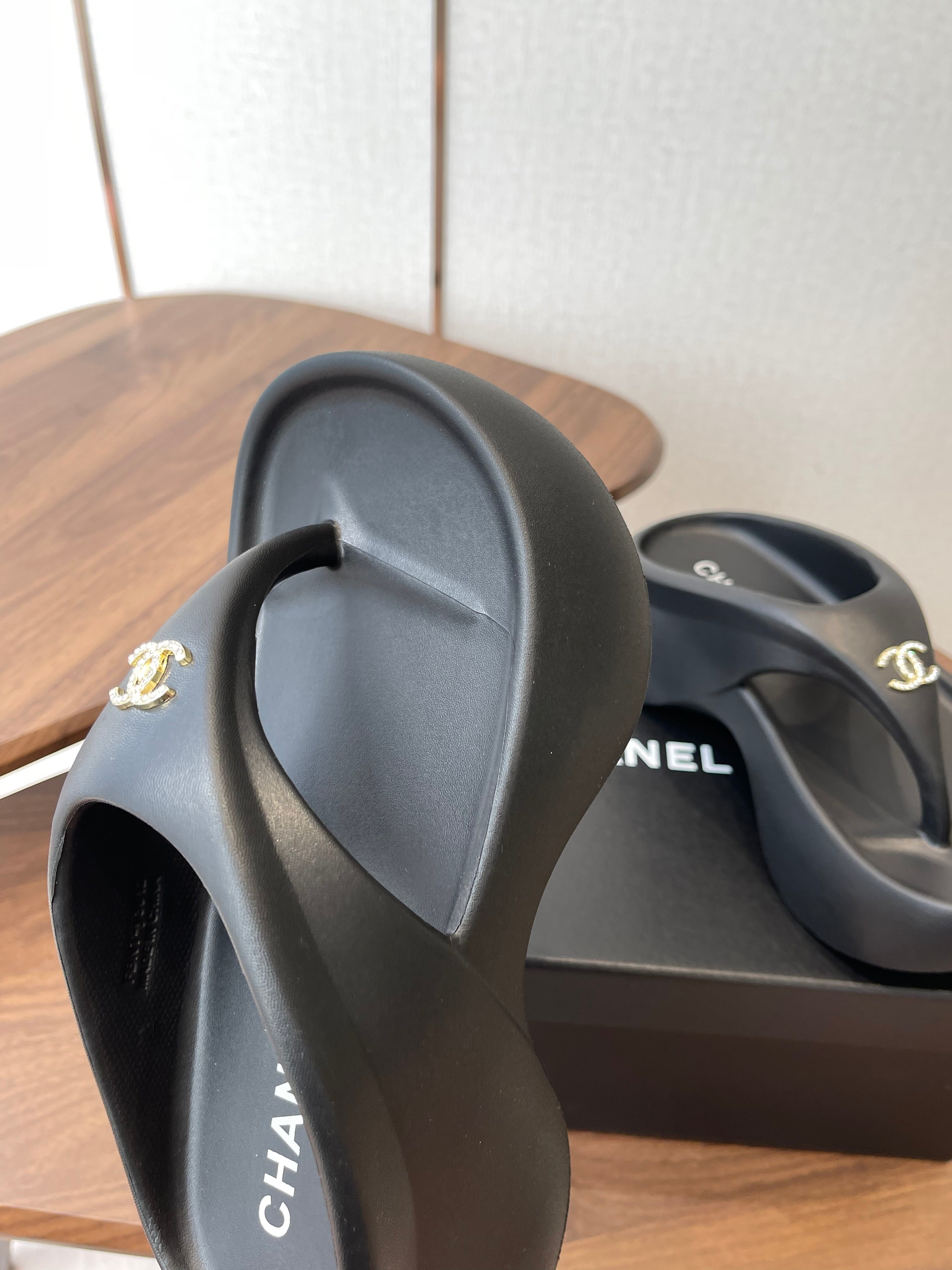 CC 26s Platform Flip-Flops Black Rubber 727520