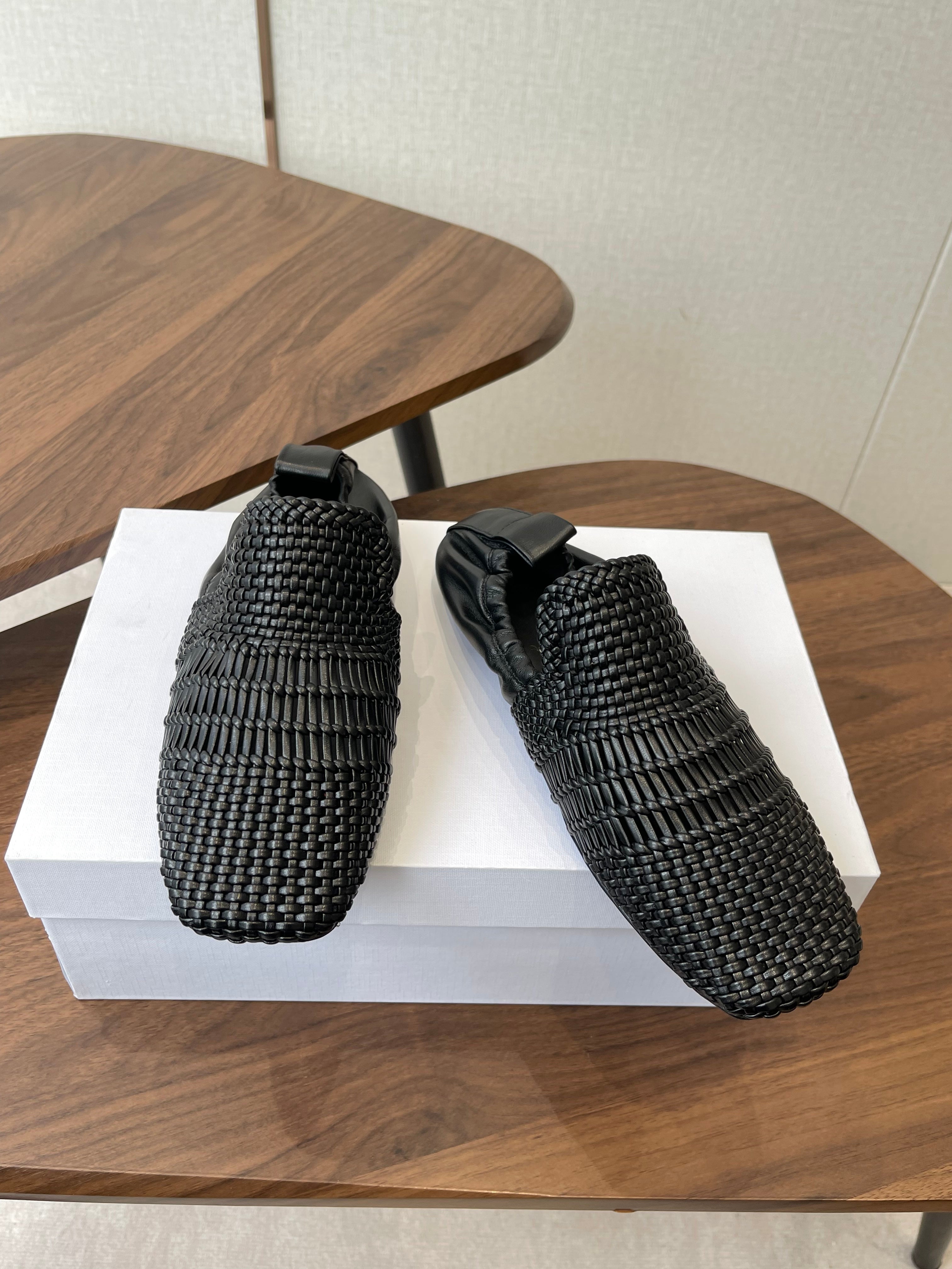 Celine Ballet Lace-Up Shoe Black Woven Lambskin 790673