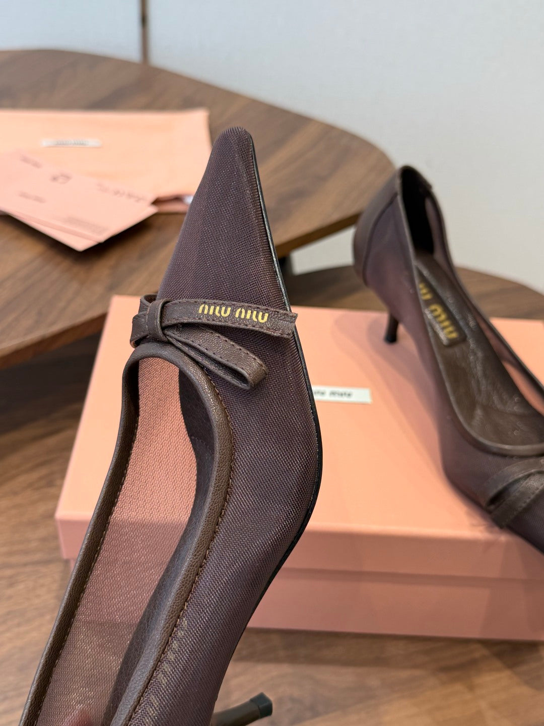 Miu 26s Pump 5.5cm Coffee Canvas 887658