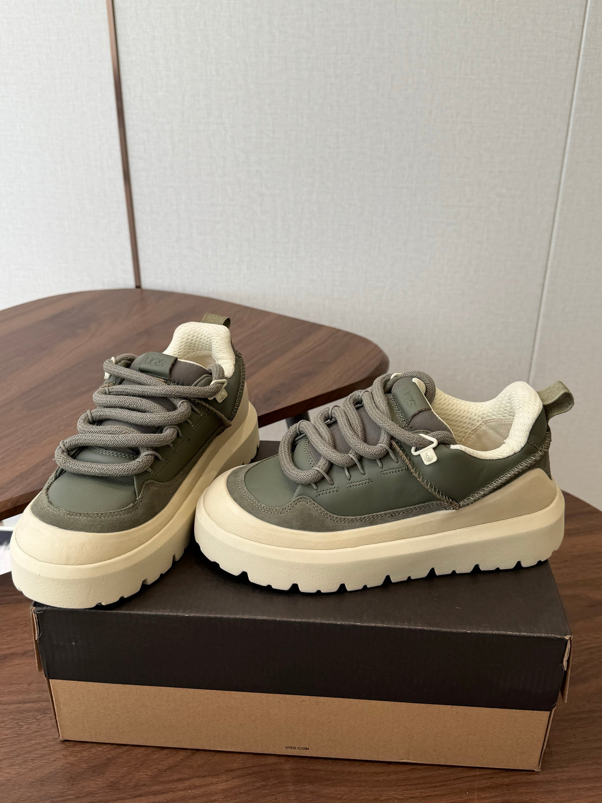 UGG Heritage Utility Sneaker Moss Green Buffed 1170910