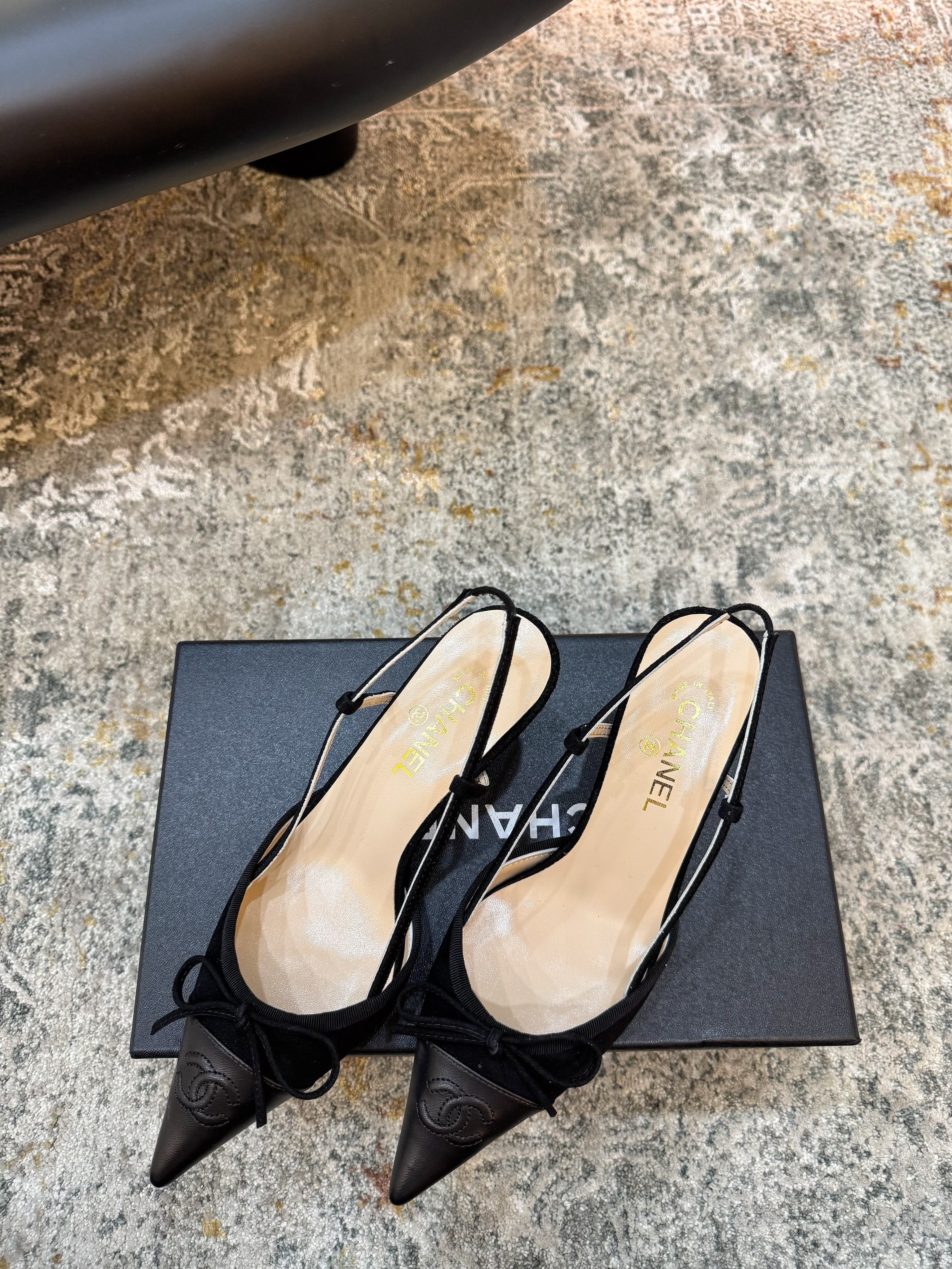 CC Vintage Slingback 6.5cm Black Suede Sheepskin 637204