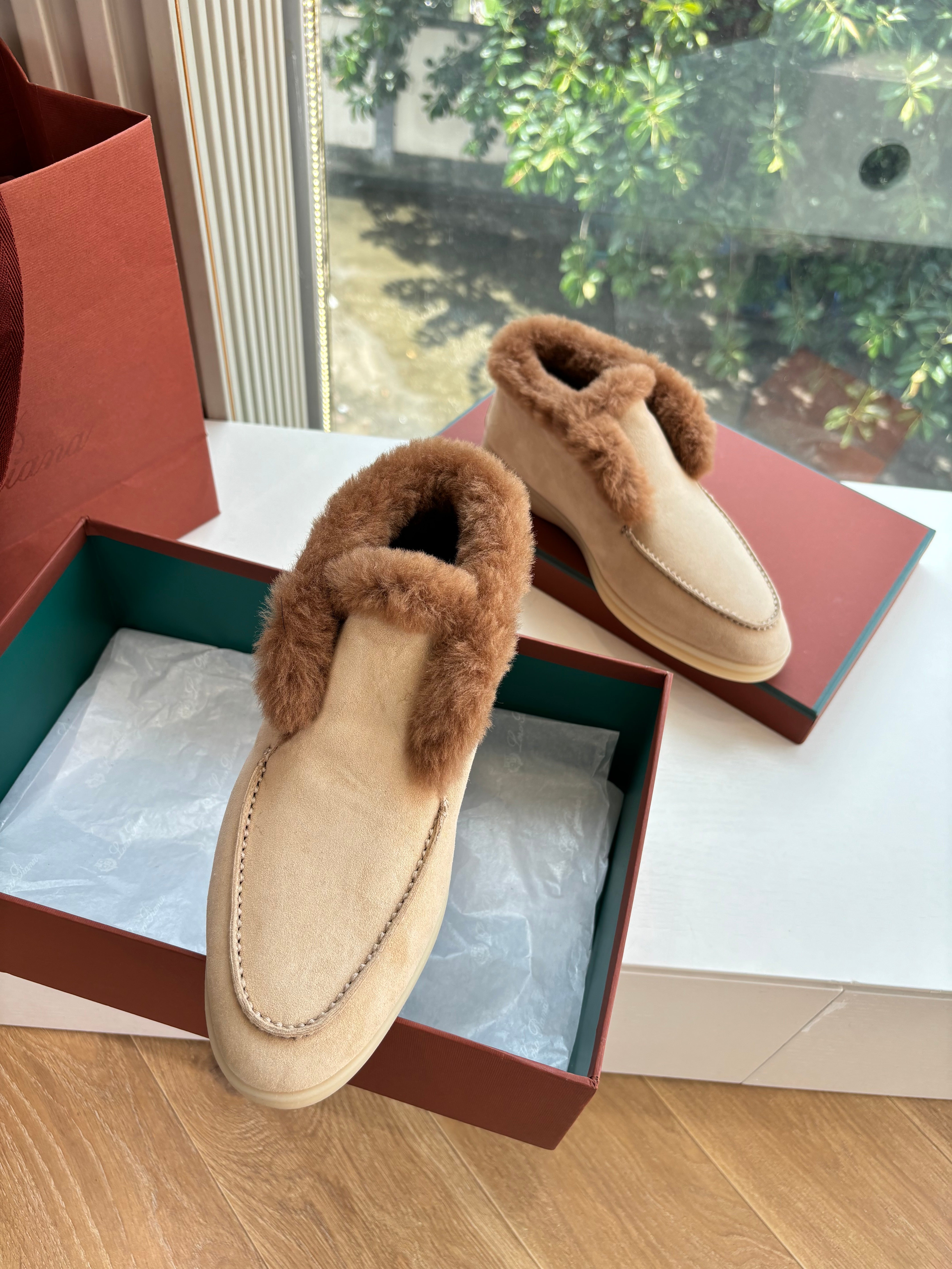 LP Open Walk Ankle Boot Light Beige Brown Fur Suede 507421