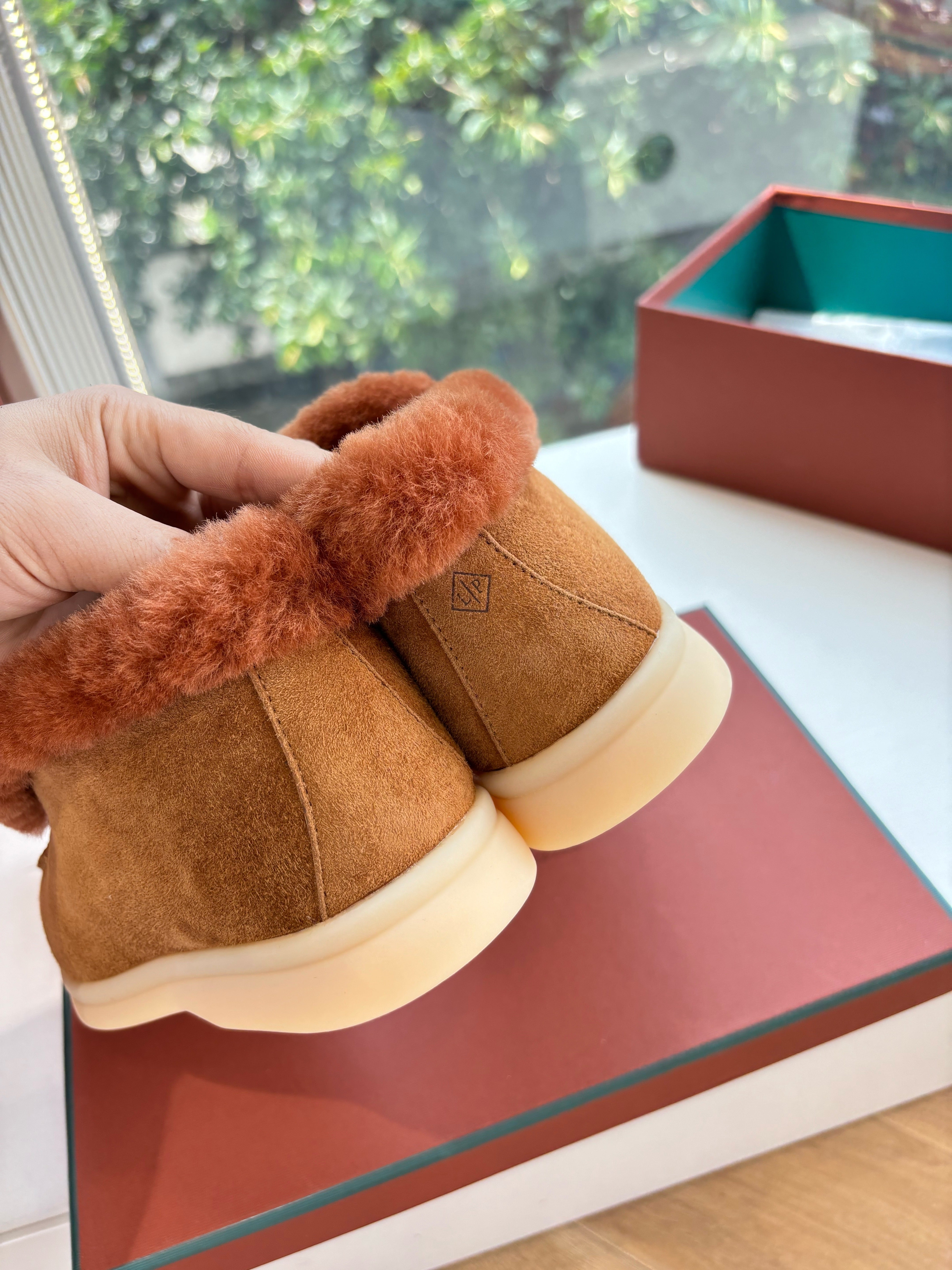 LP Open Walk Ankle Boot Brown Fur Suede 507422