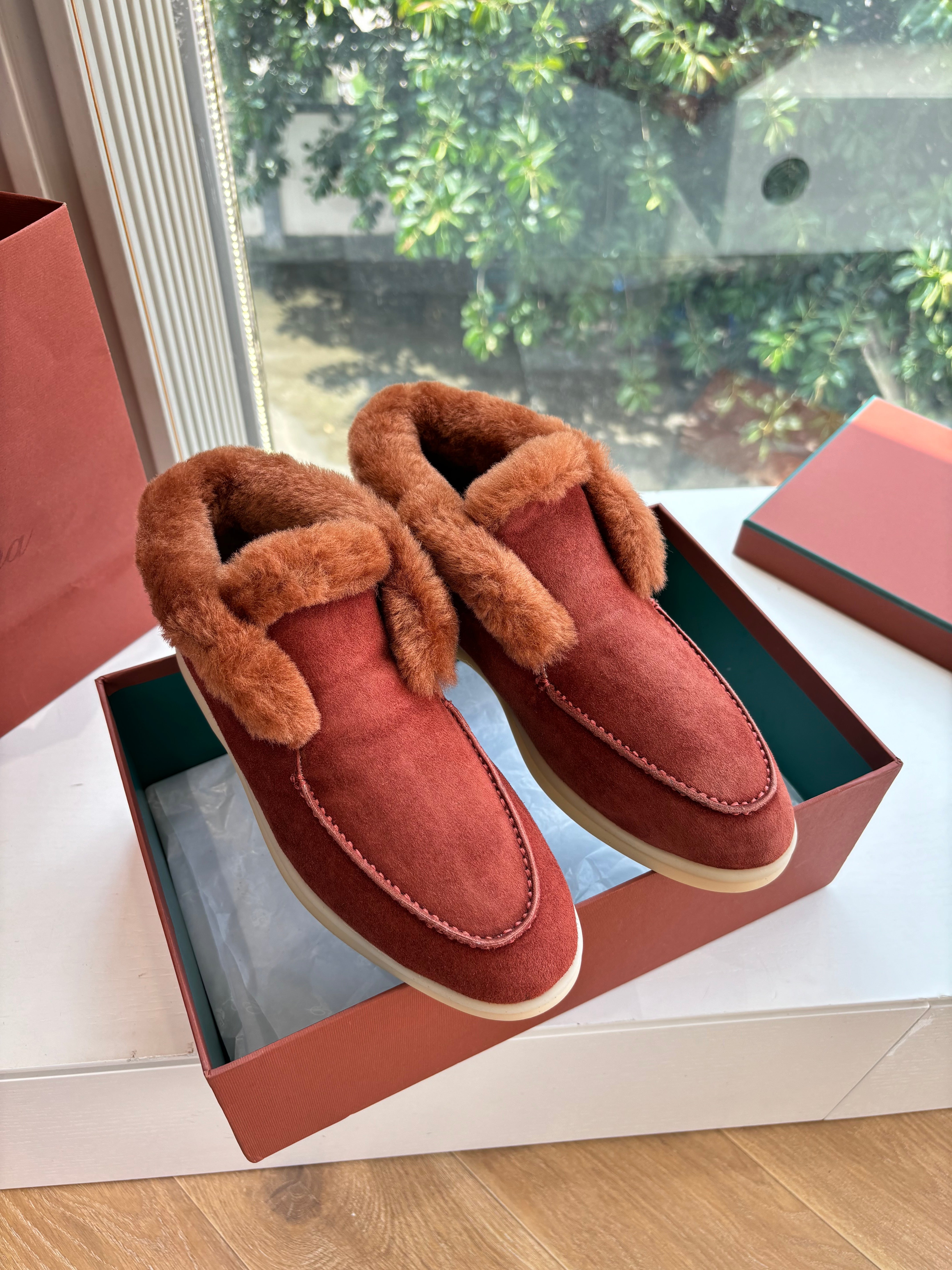 LP Open Walk Ankle Boot Oxblood Fur Suede 507426