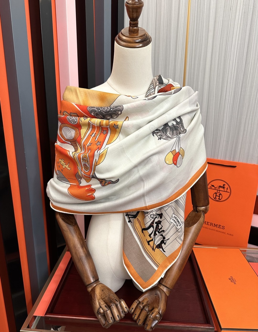 HM 26s Scarf 140 In Cashmere And Silk 454522
