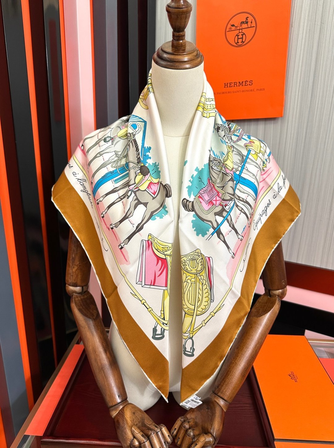 HM Scarf 90x90 Colorful Twill Silk 461781