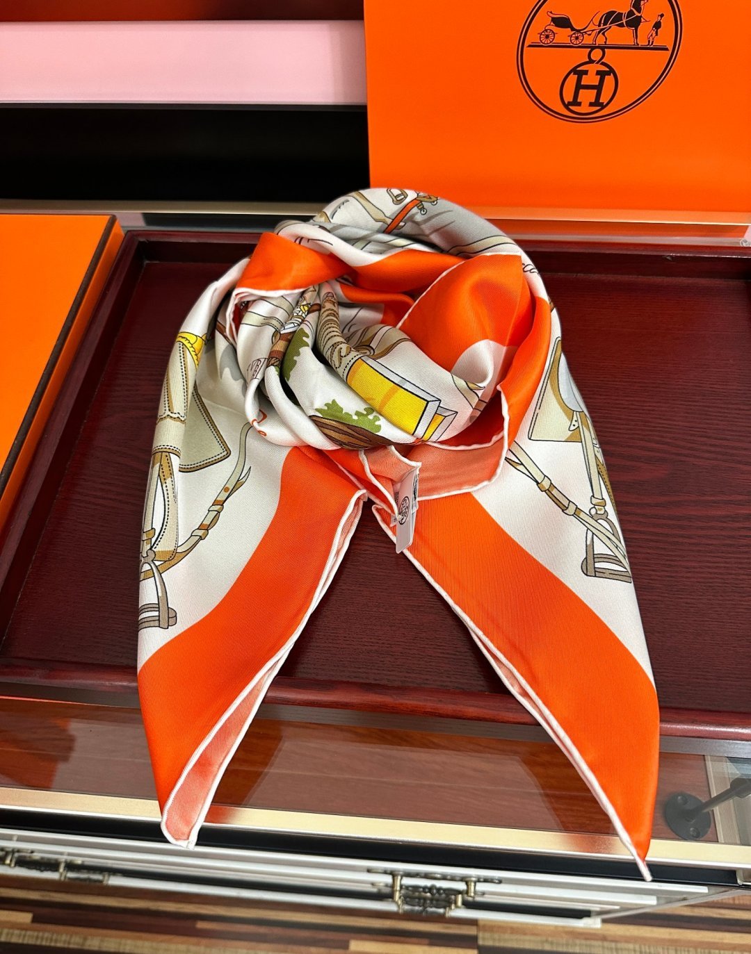 HM Scarf 90x90 Colorful Twill Silk 461782